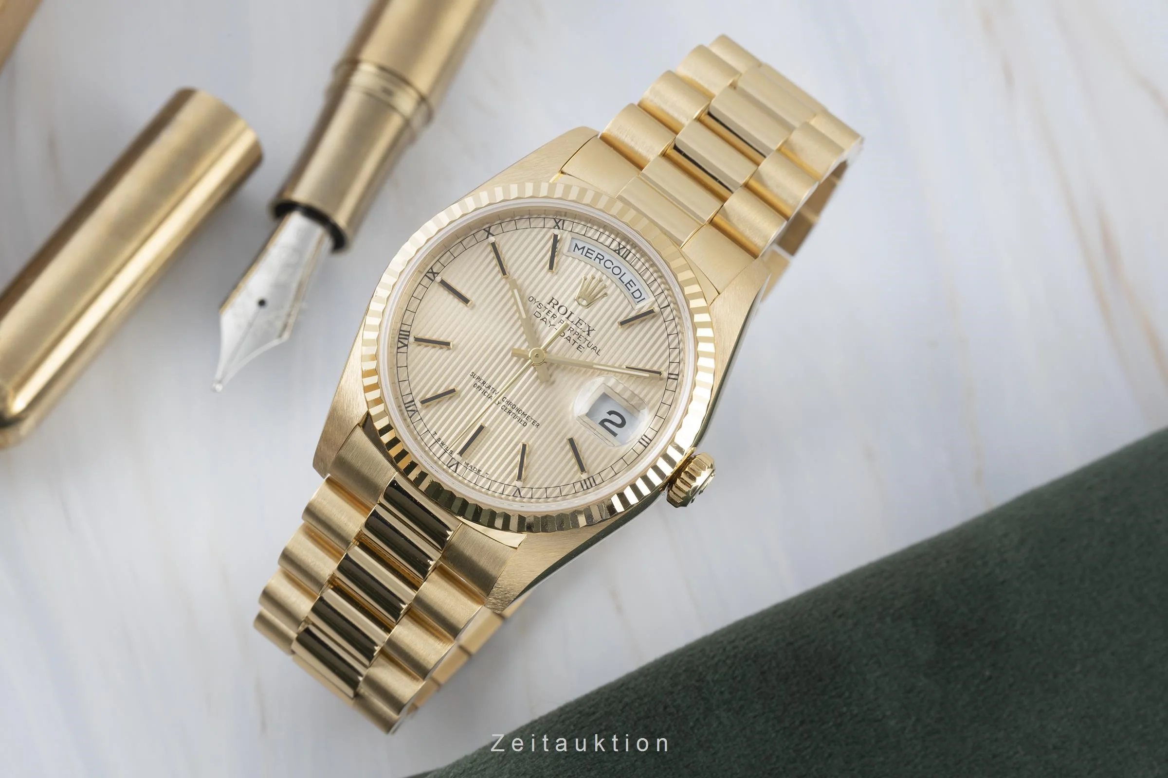 Rolex Day-Date 18 ct gold automatic men's watch 18238  [2203360] - Image 3