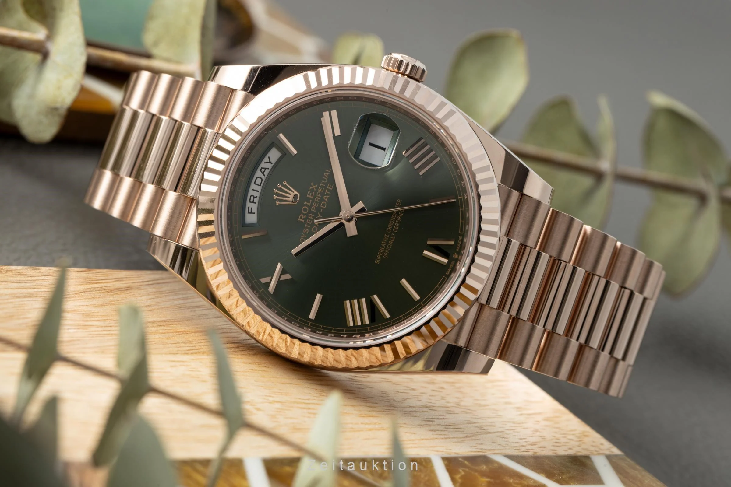 Rolex Day-Date 18 ct red gold automatic men's watch 228235  [2204093] - Image 2