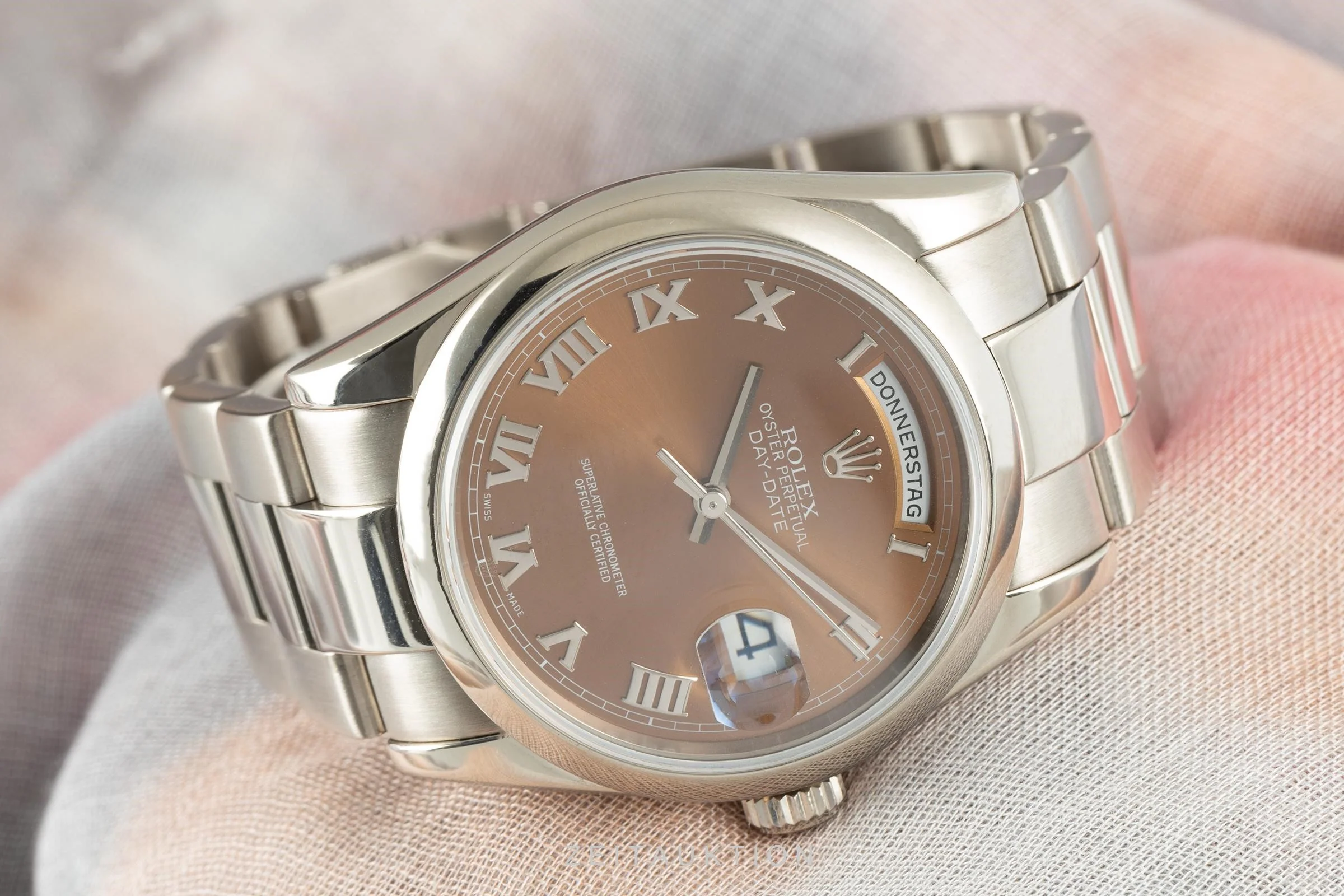Rolex Day-Date 18 ct white gold automatic men's watch 118209  [2104684] - Image 2