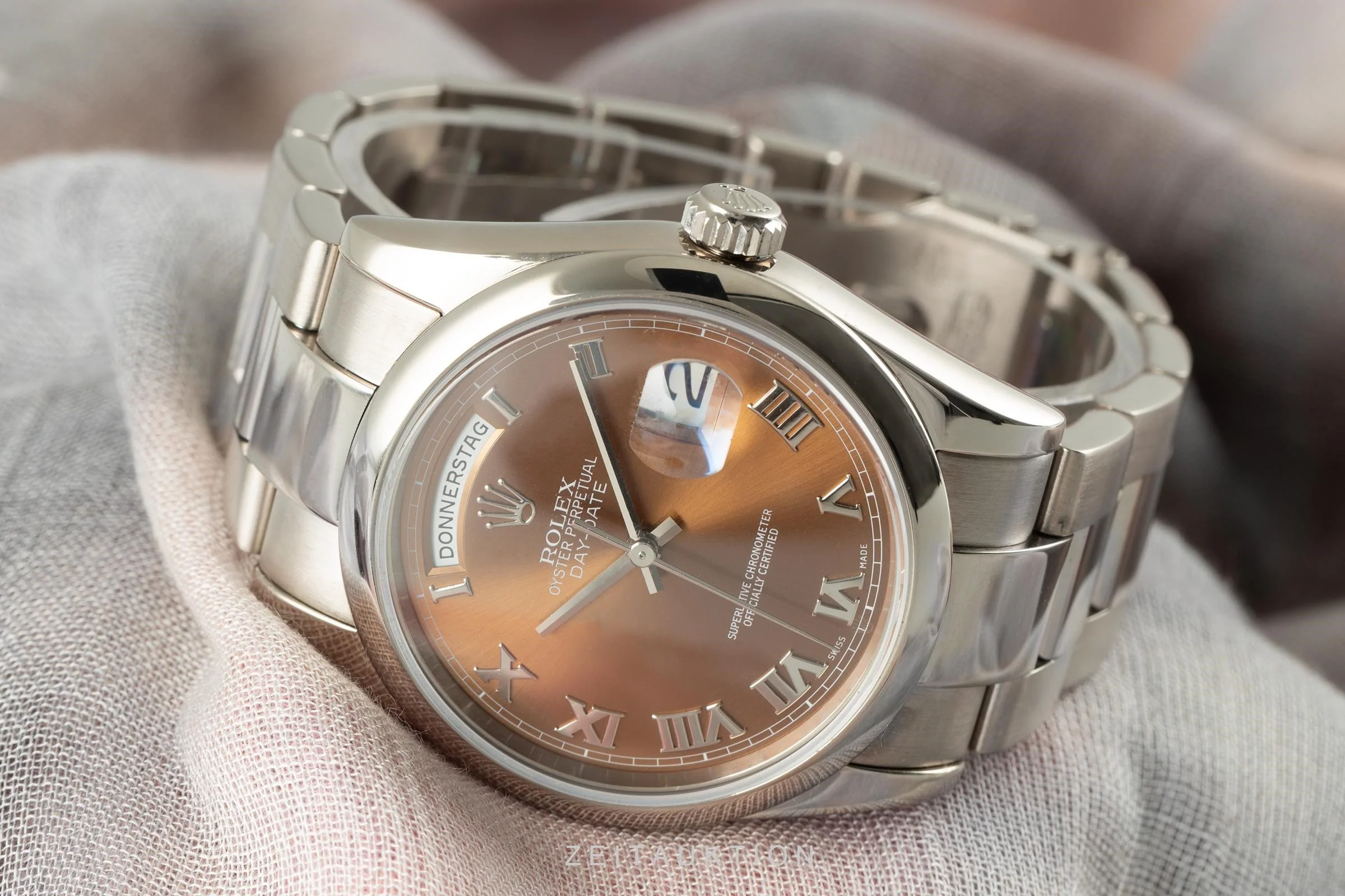 Rolex Day-Date 18 ct white gold automatic men's watch 118209  [2104684] - Image 3