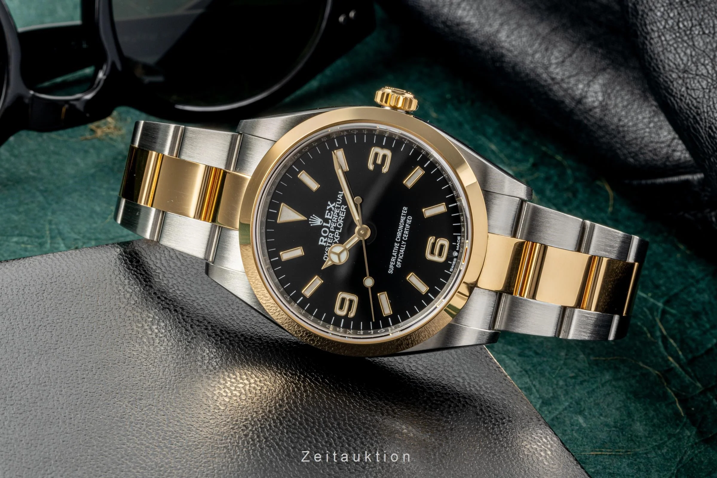 Rolex Explorer steel / gold automatic men's watch 124273 LP: 11550EUR  [2303033] - Image 2