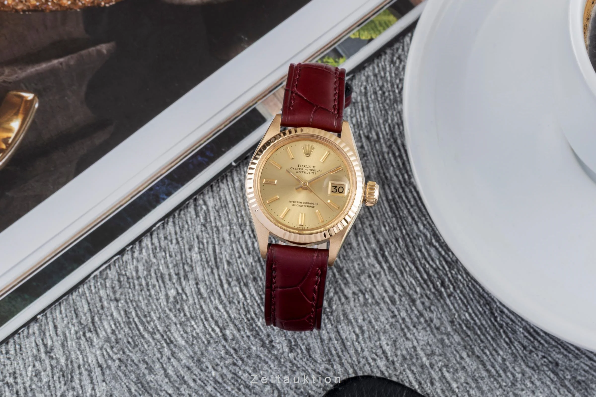 Rolex Lady Datejust 18 ct gold automatic women's watch 6904 Vintage  [2505933] - Image 4