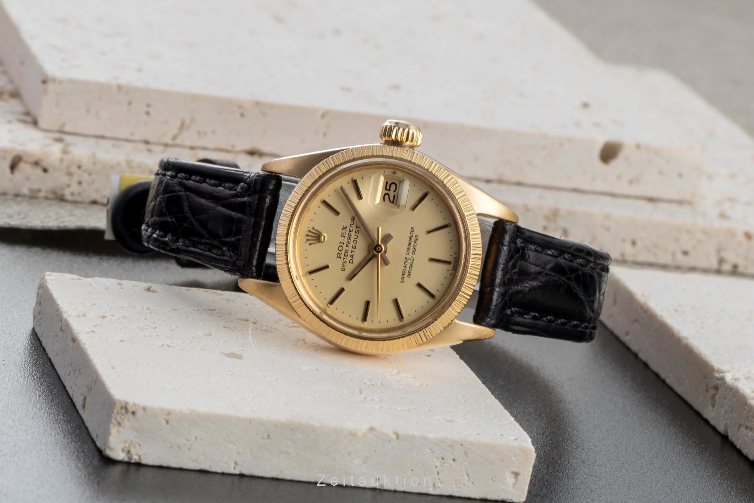 Rolex Lady Datejust 18 ct gold automatic women's watch 6927 Vintage  [2506635] - Image 3