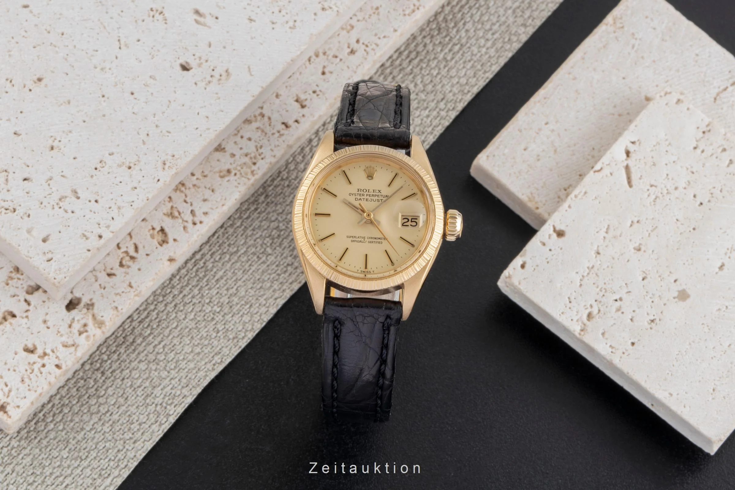 Rolex Lady Datejust 18 ct gold automatic women's watch 6927 Vintage  [2506635] - Image 4