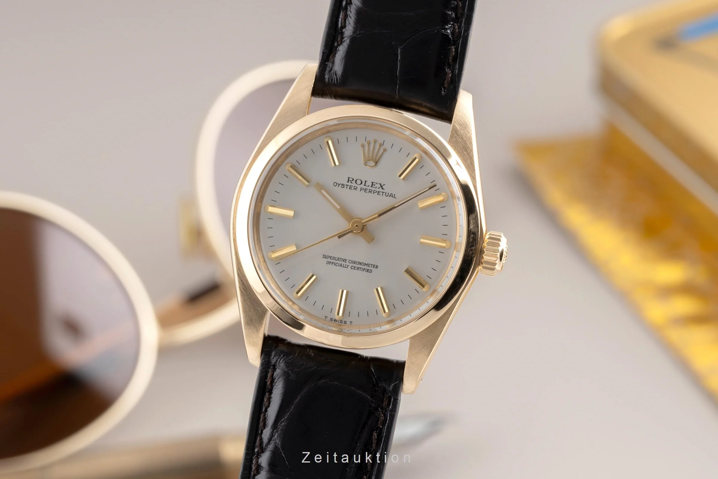 Rolex Oyster Perpetual 18 ct gold automatic women's watch 6748 Vintage  [2502947] - Image 2