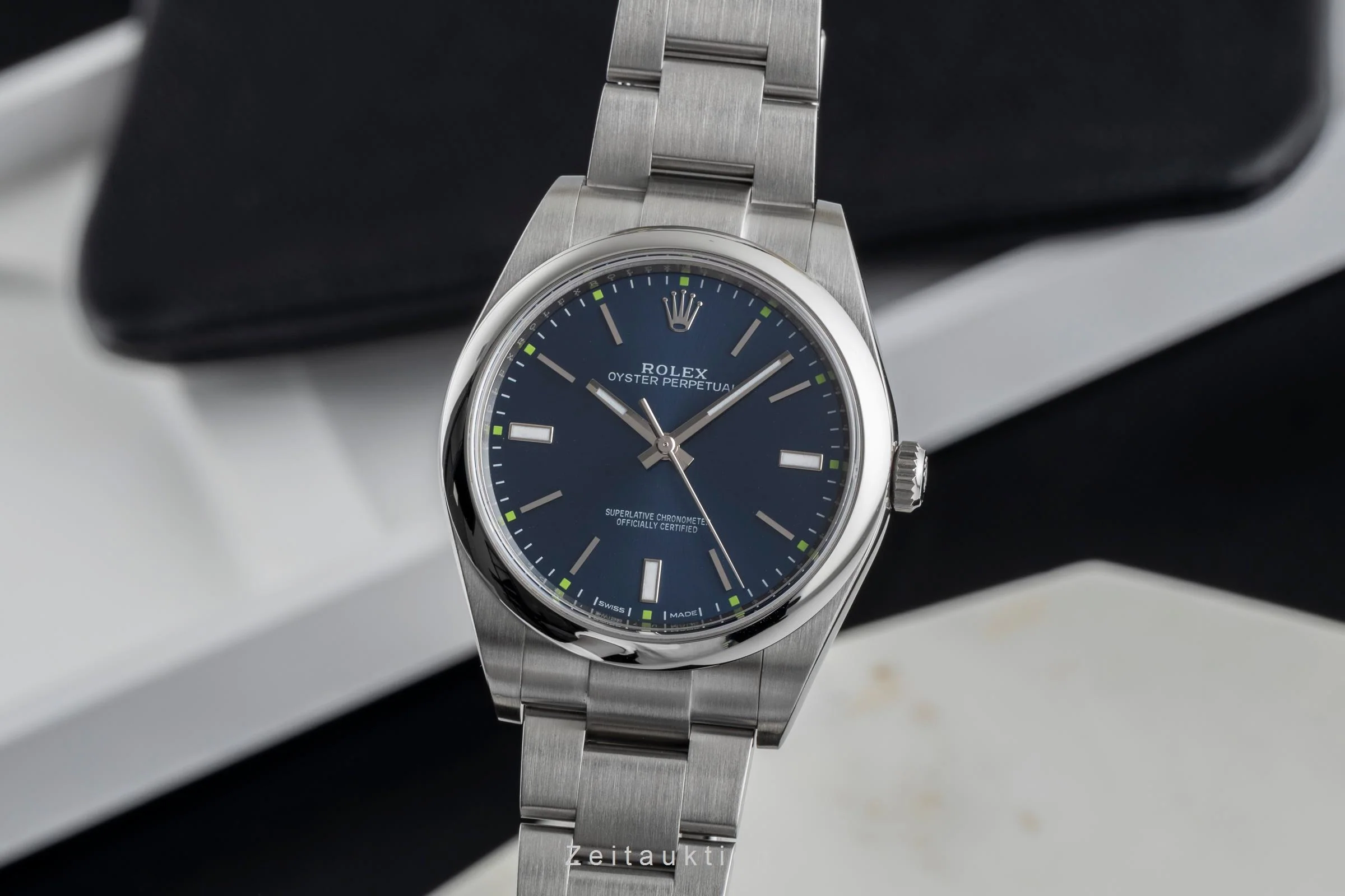 Rolex Oyster Perpetual steel automatic men's watch 114300  [2502977] - Image 2