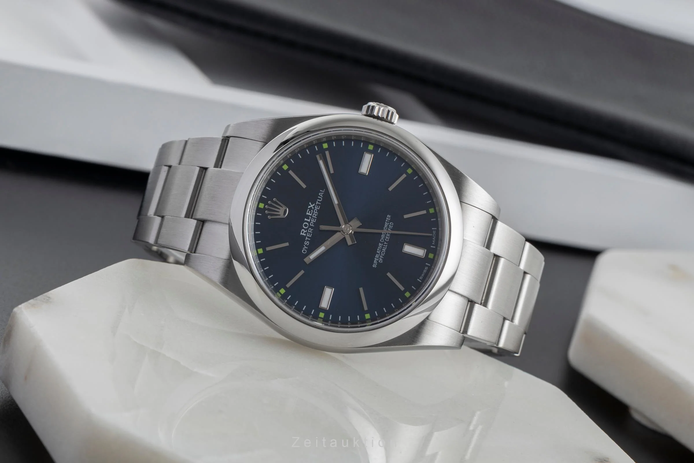 Rolex Oyster Perpetual steel automatic men's watch 114300  [2502977] - Image 3