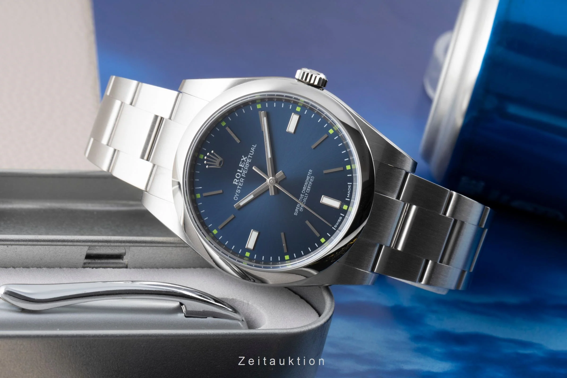 Rolex Oyster Perpetual steel automatic men's watch 114300  [2600991] - Image 3