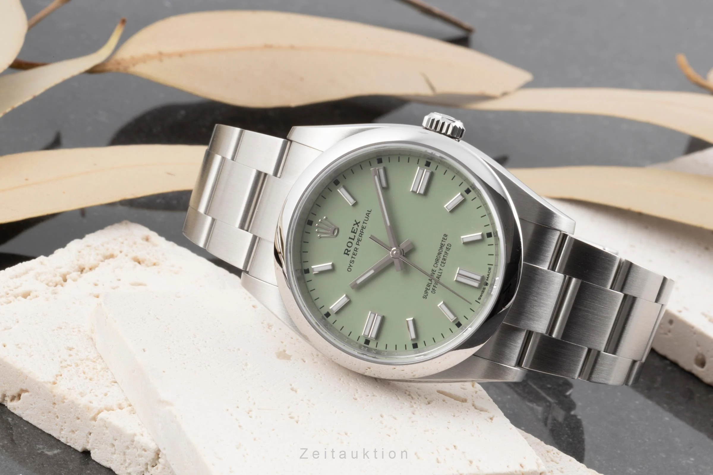 Rolex Oyster Perpetual steel automatic men's watch 126000  [2506787] - Image 3