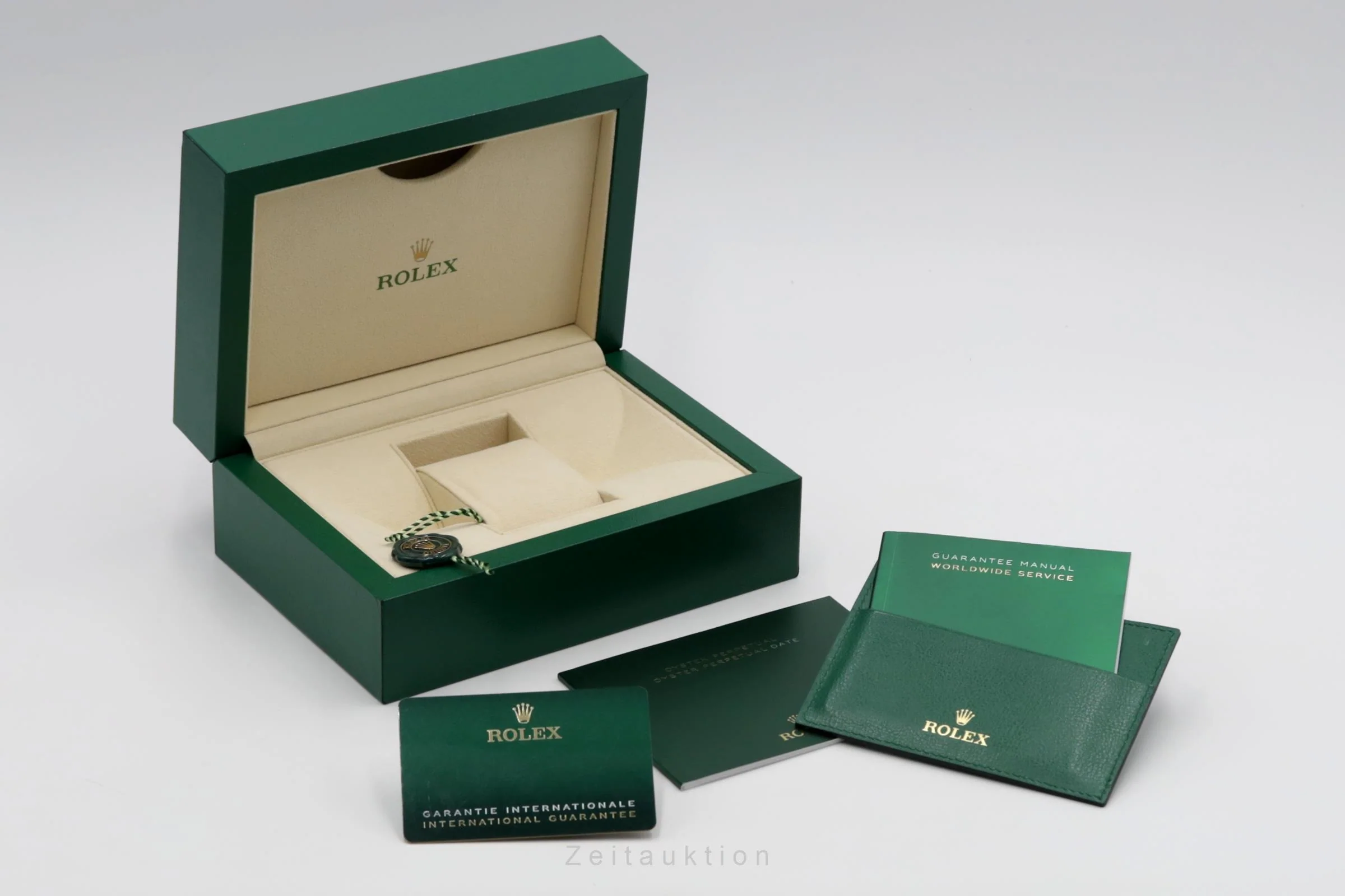 Rolex Oyster Perpetual steel automatic unisex 124200  [2600730] - Image 9