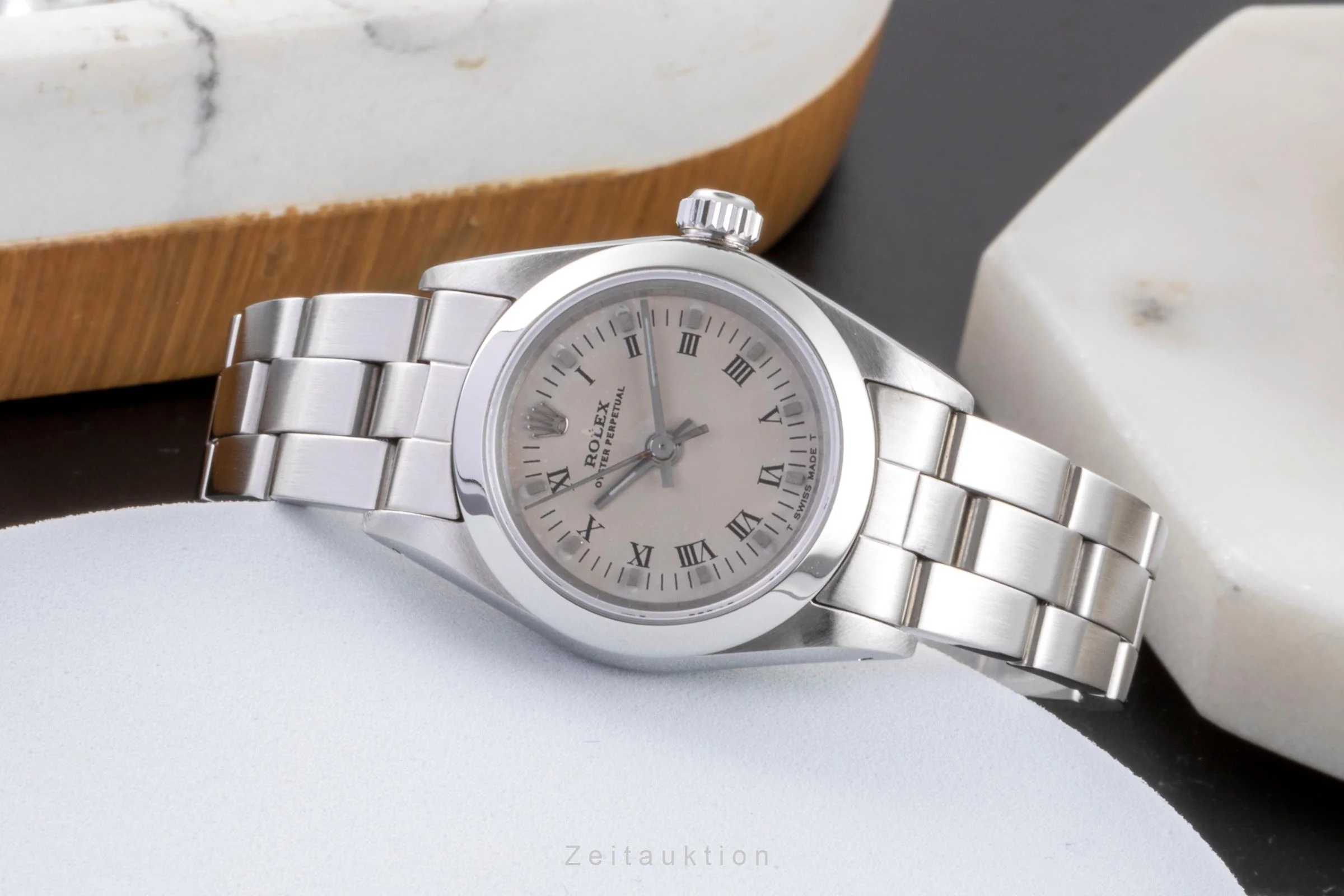Rolex Oyster Perpetual steel automatic women's watch 67180  [2403940] - Image 3