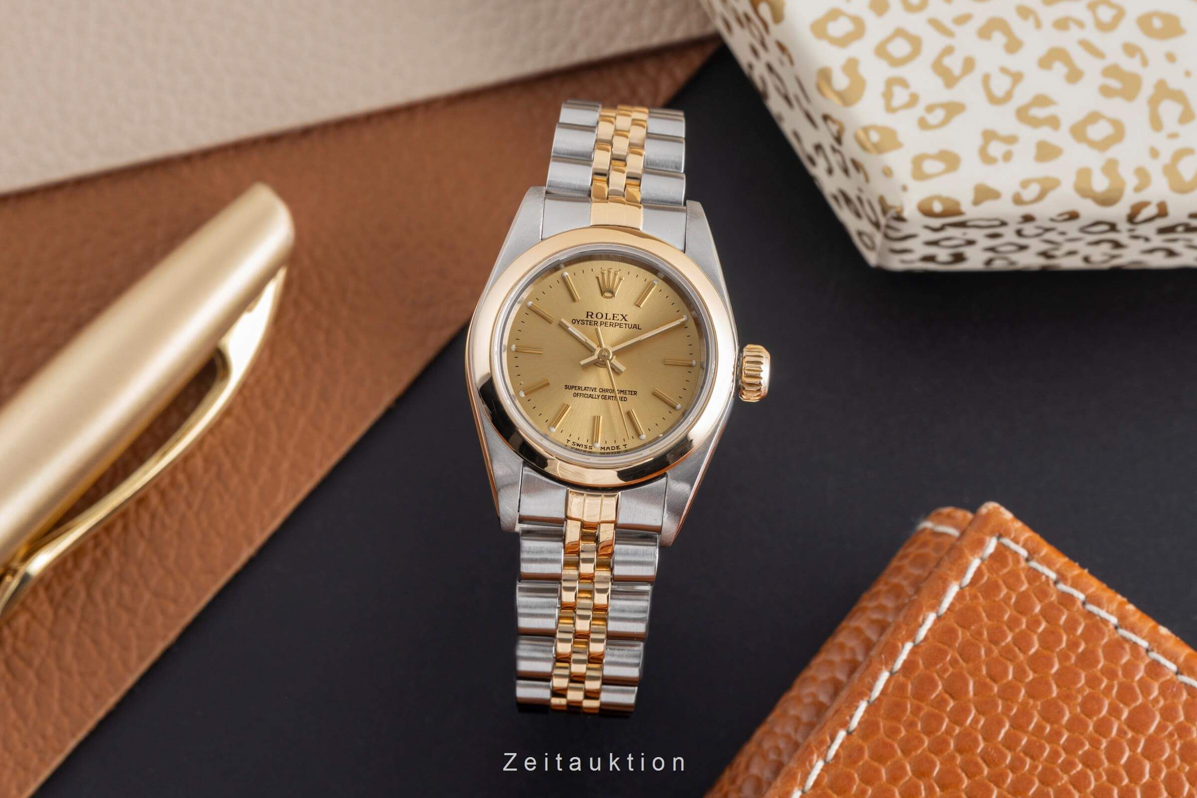 Rolex Oyster Perpetual steel / gold automatic women's watch 67183  [2501977] - Image 4