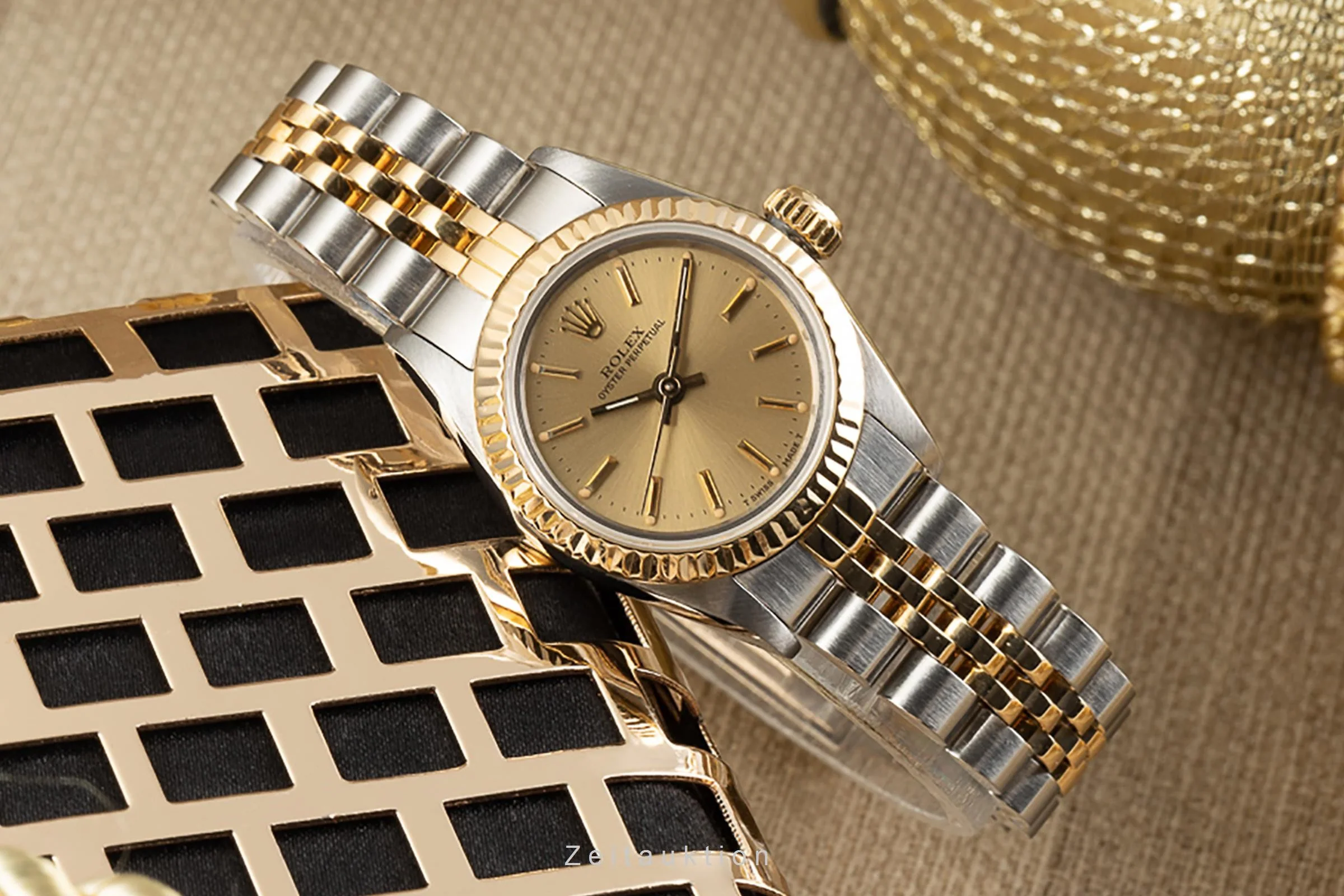 Rolex Oyster Perpetual steel / gold automatic women's watch 67193 LP: 5450EUR  [2303078] - Image 2