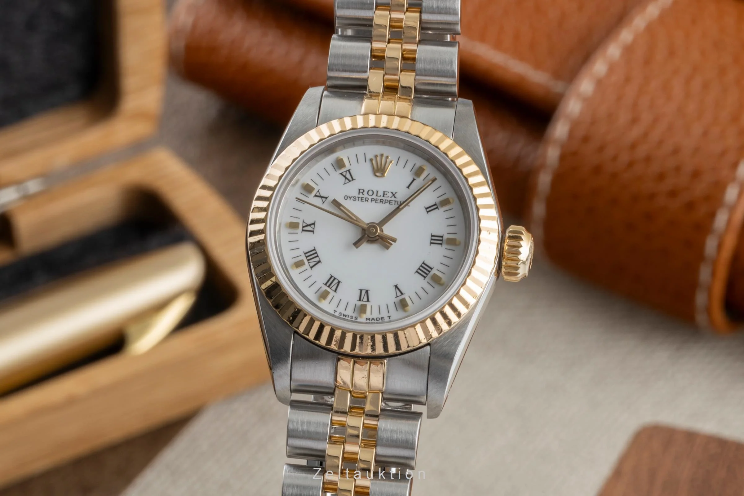 Rolex Oyster Perpetual steel / gold automatic women's watch 67193  [2505091] - Image 2