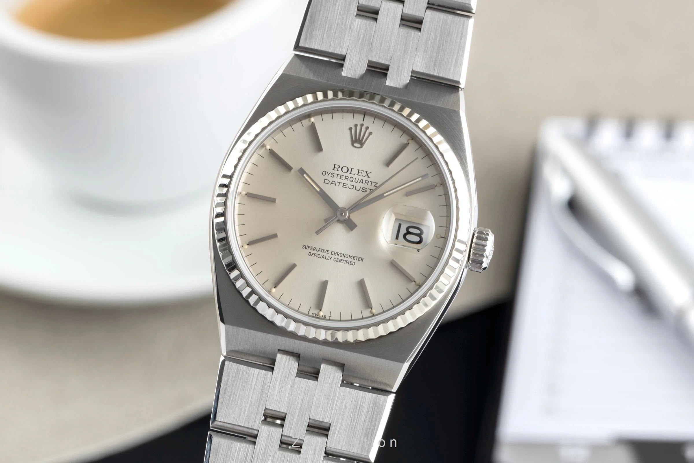 Rolex Oysterquartz steel / white gold quartz men's watch 17014  [2503996] - Image 2
