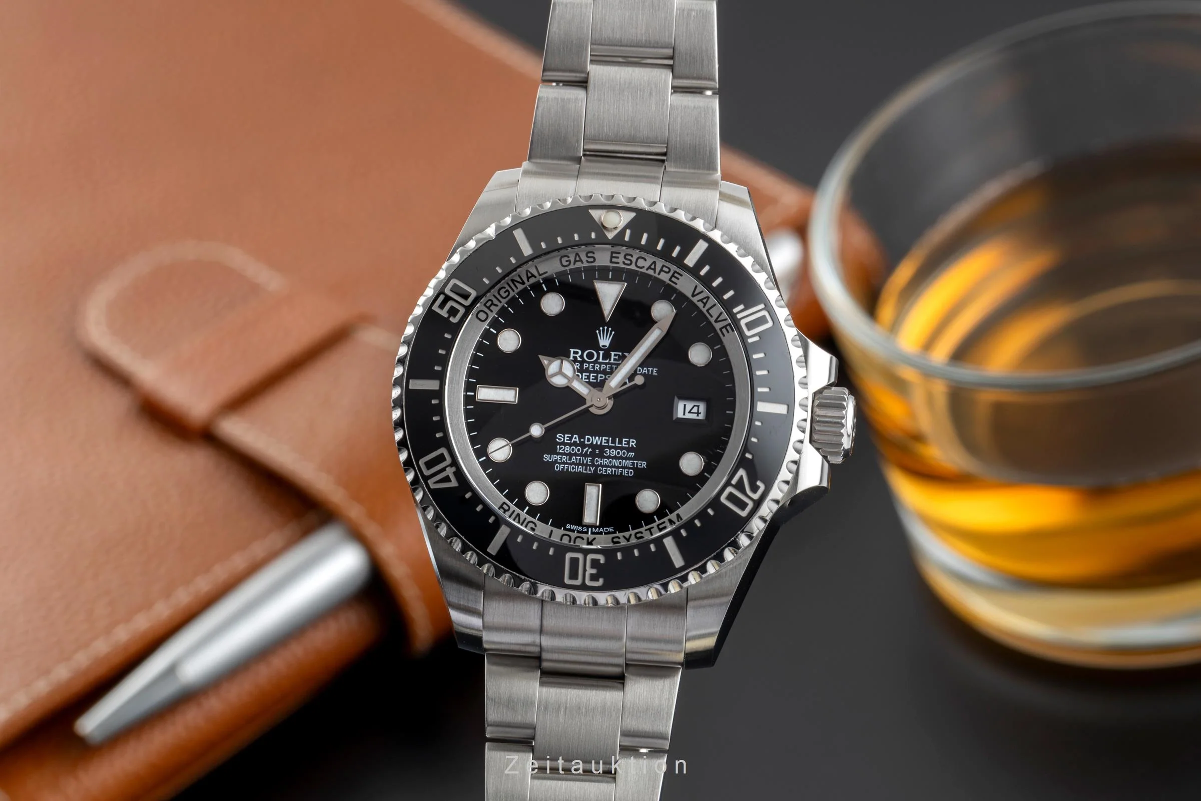 Rolex Sea-Dweller steel automatic men's watch 116660  [2502512] - Image 2