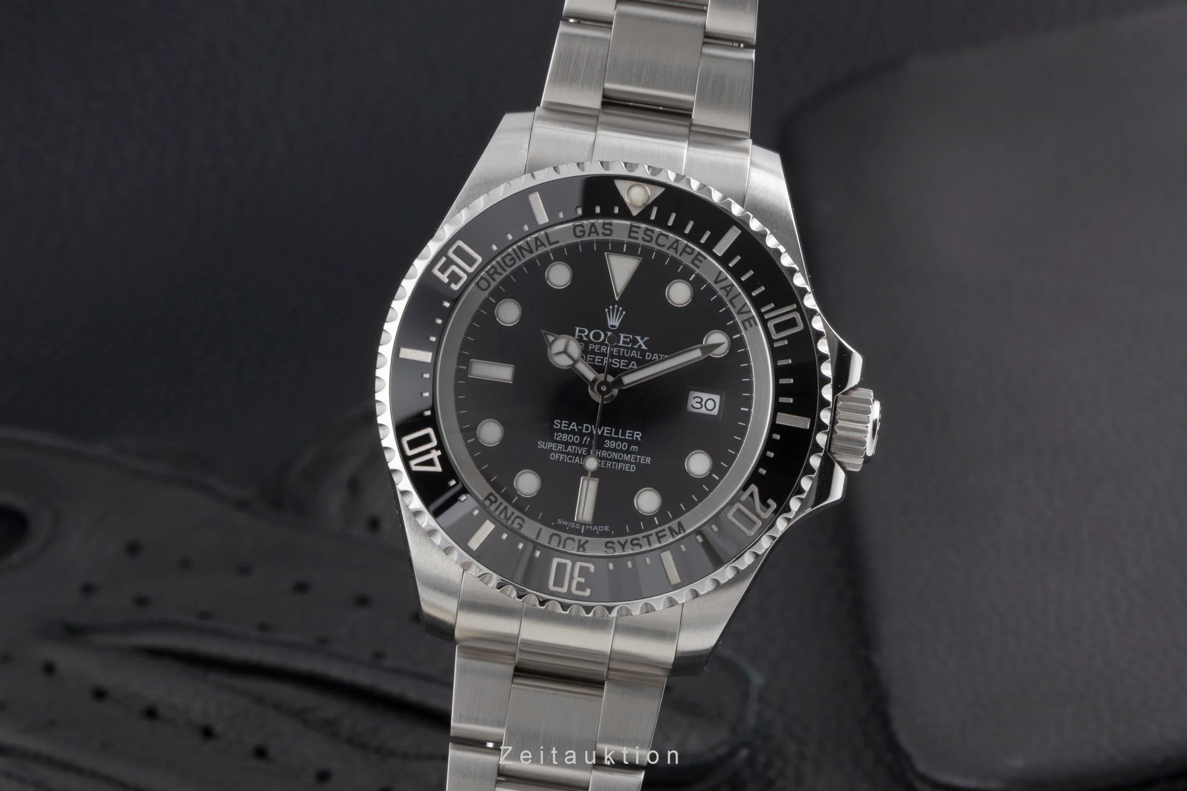 Rolex Sea-Dweller steel automatic men's watch 116660  [2503673] - Image 2
