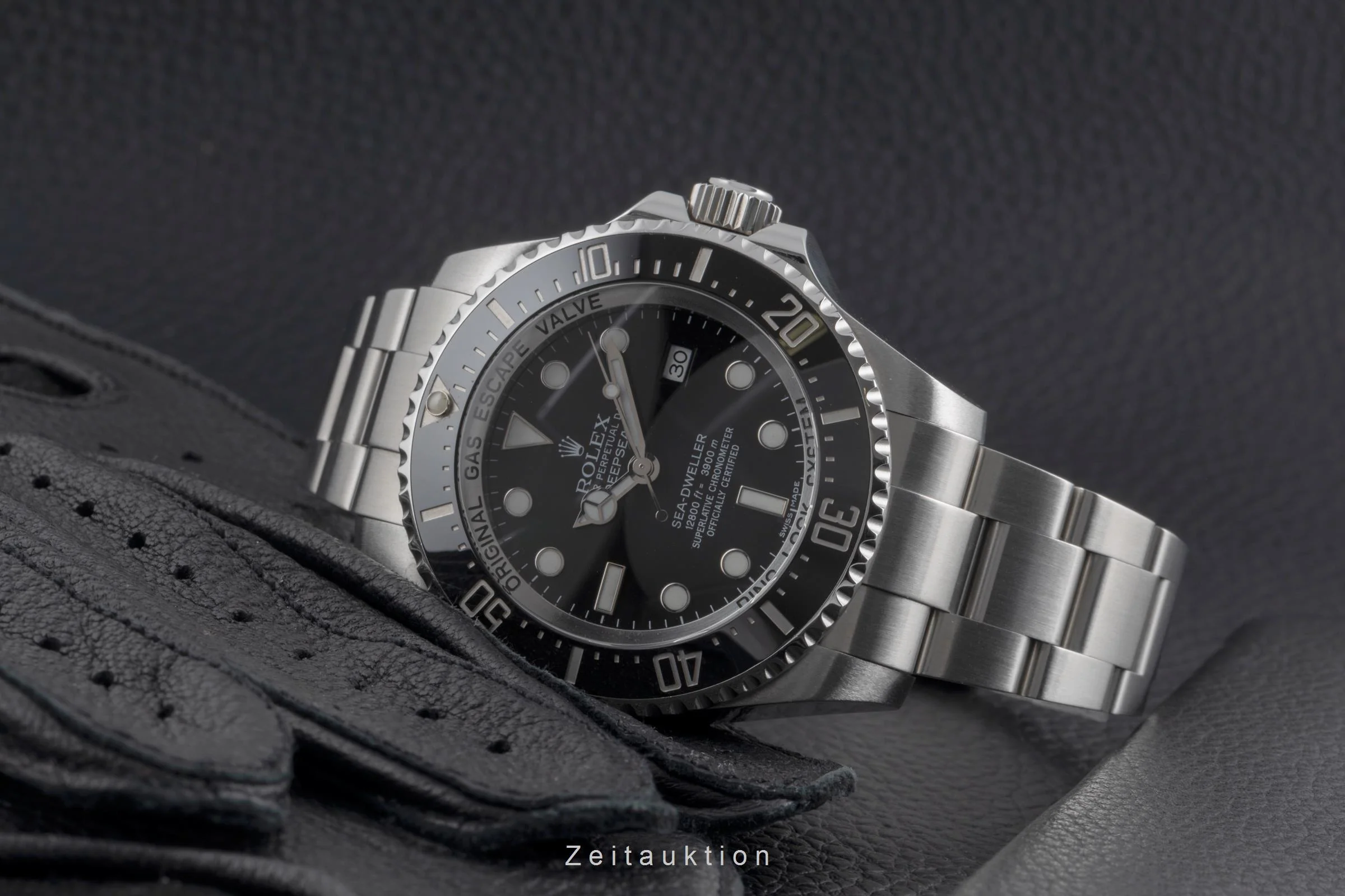 Rolex Sea-Dweller steel automatic men's watch 116660  [2503673] - Image 3