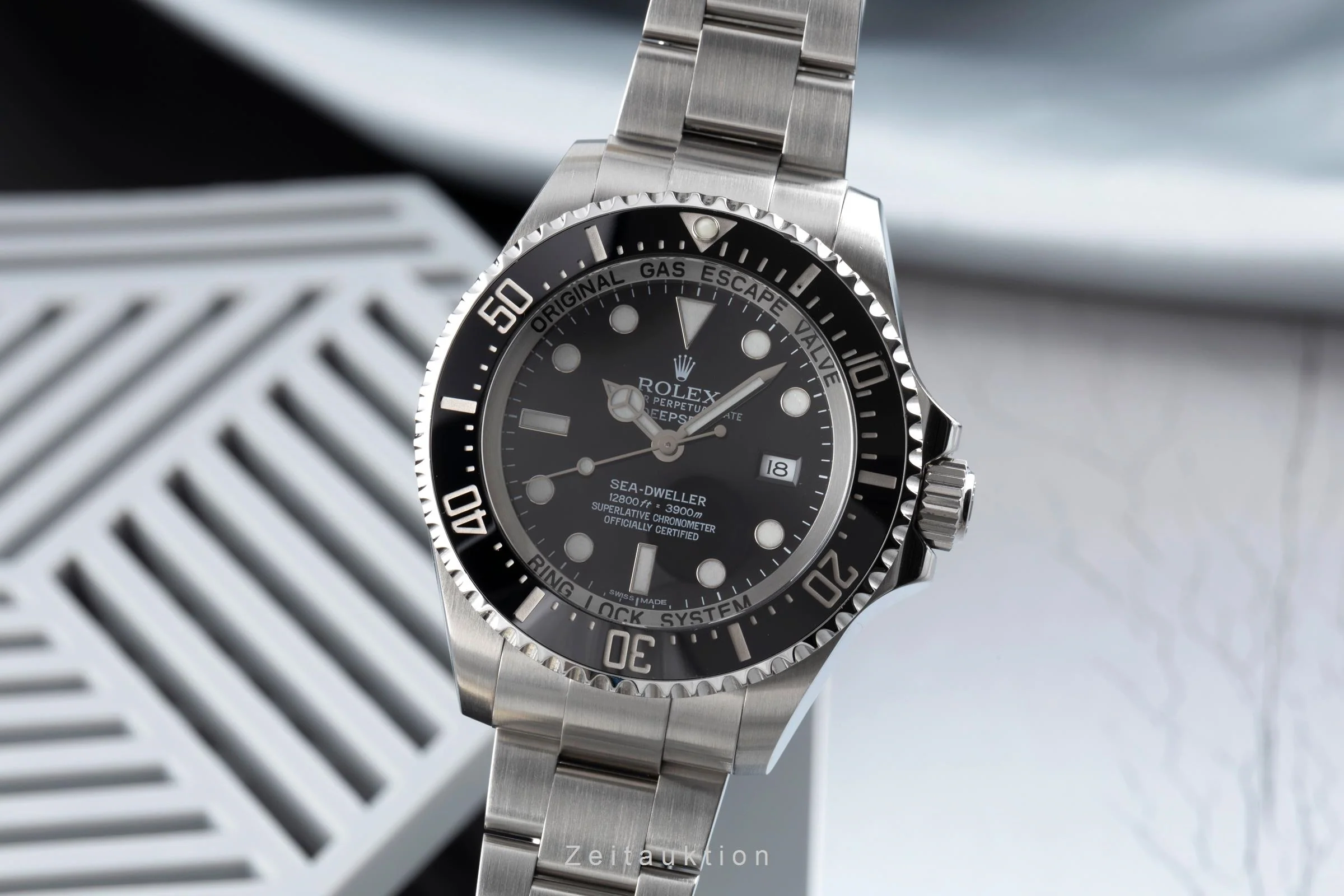 Rolex Sea-Dweller steel automatic men's watch 116660  [2505051] - Image 2