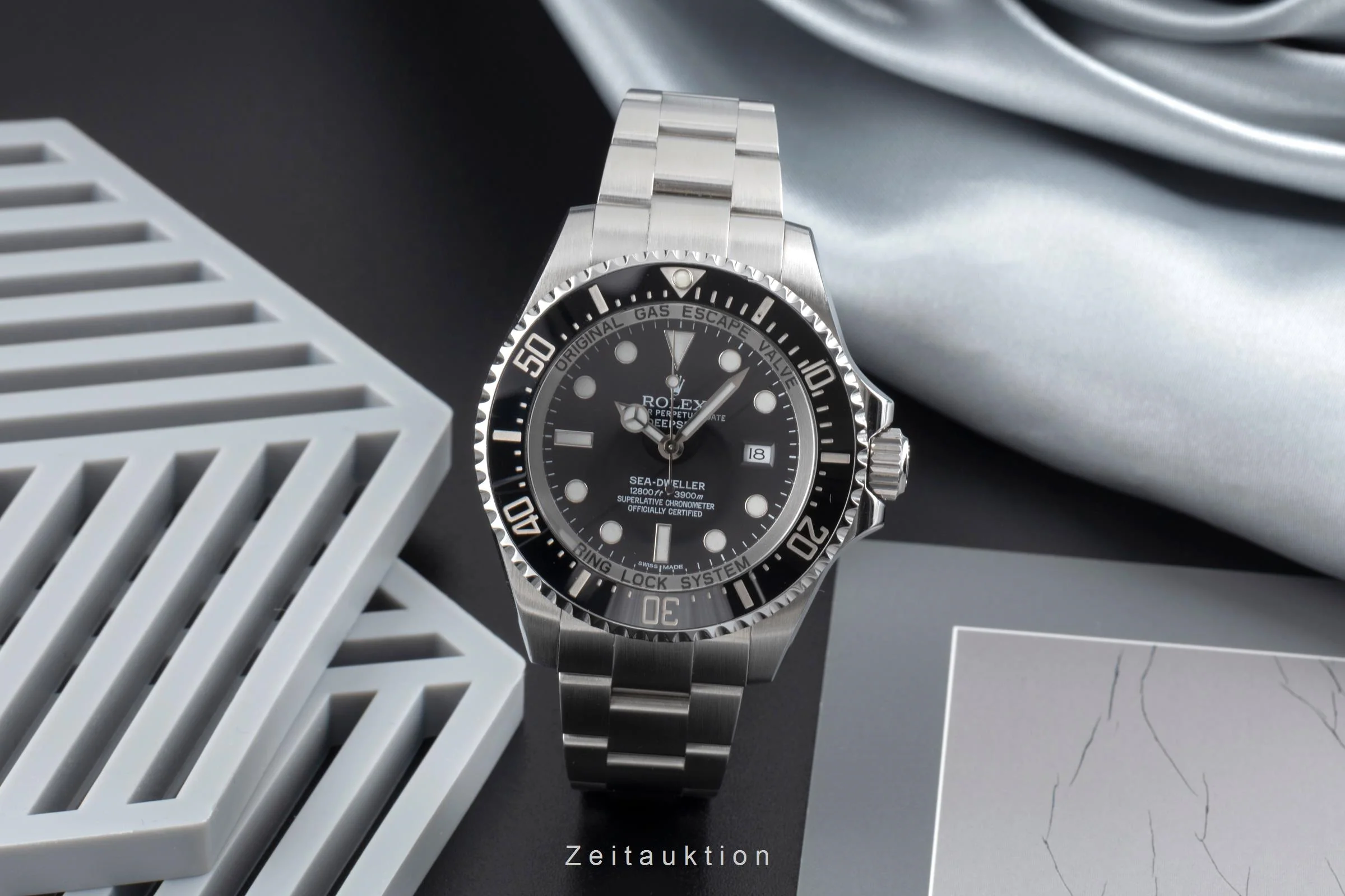 Rolex Sea-Dweller steel automatic men's watch 116660  [2505051] - Image 4