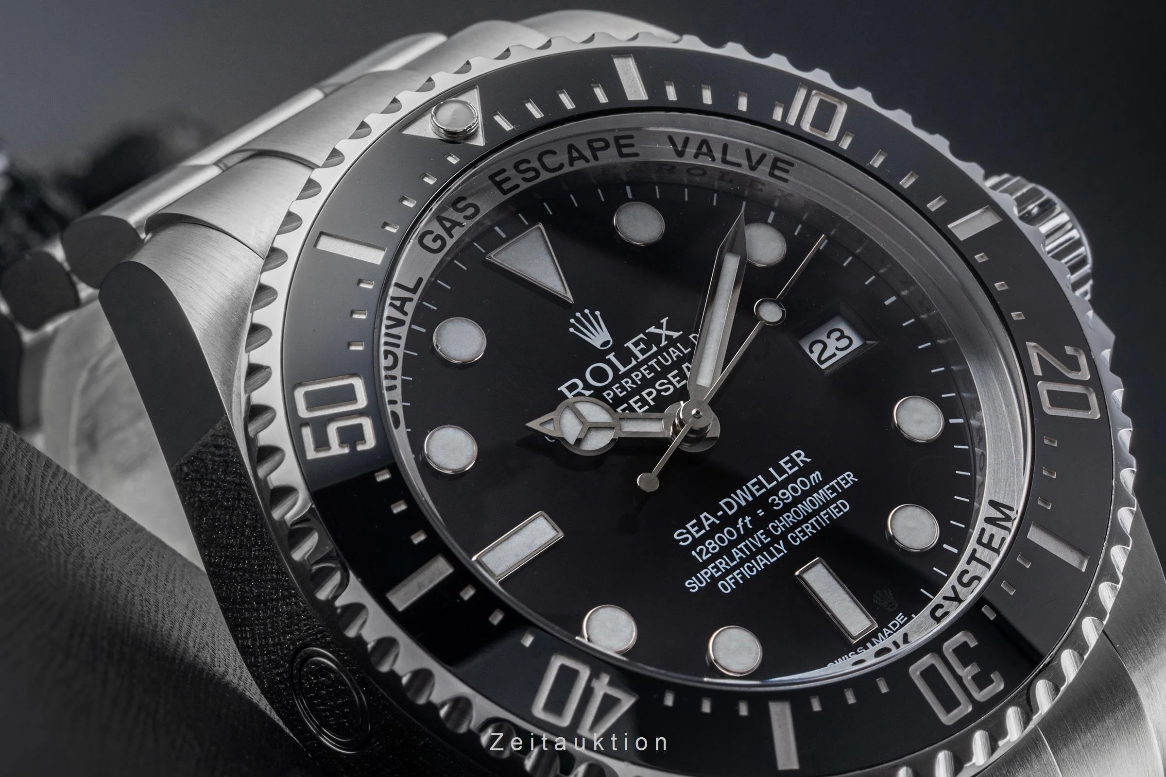 Rolex Sea-Dweller steel automatic men's watch 116660  [2506953] - Image 15
