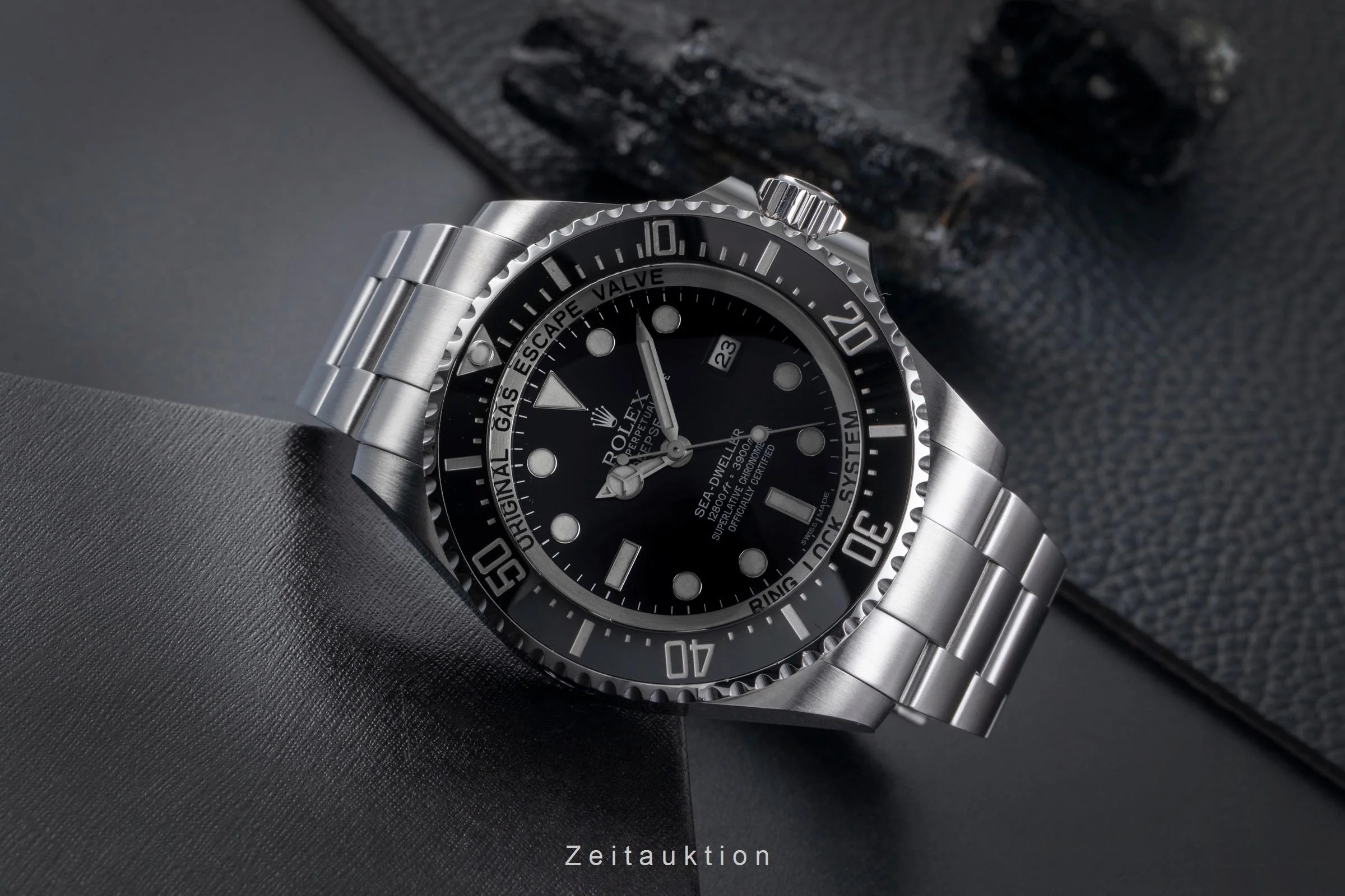 Rolex Sea-Dweller steel automatic men's watch 116660  [2506953] - Image 3