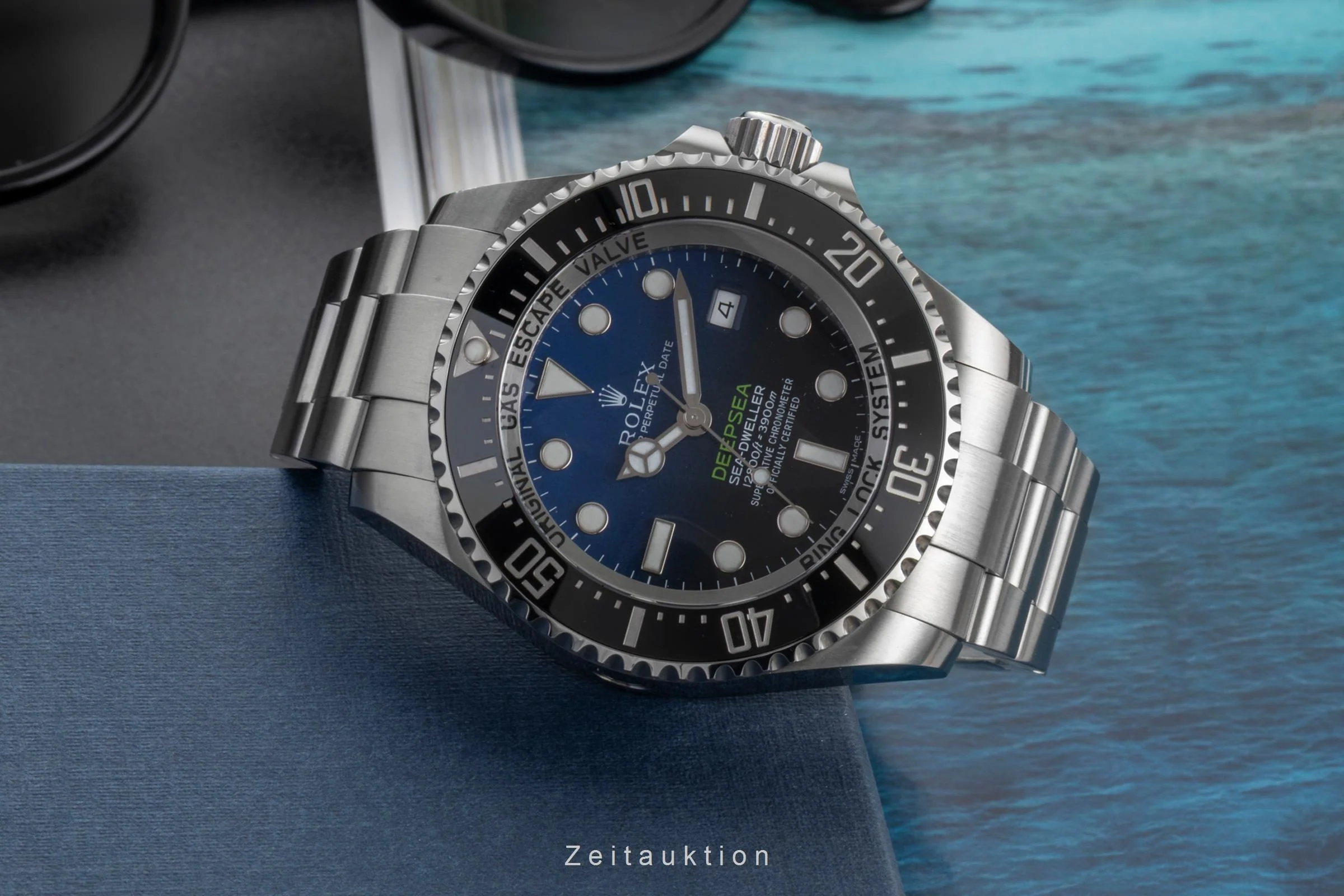 Rolex Sea-Dweller steel automatic men's watch 116660  [2600079] - Image 3