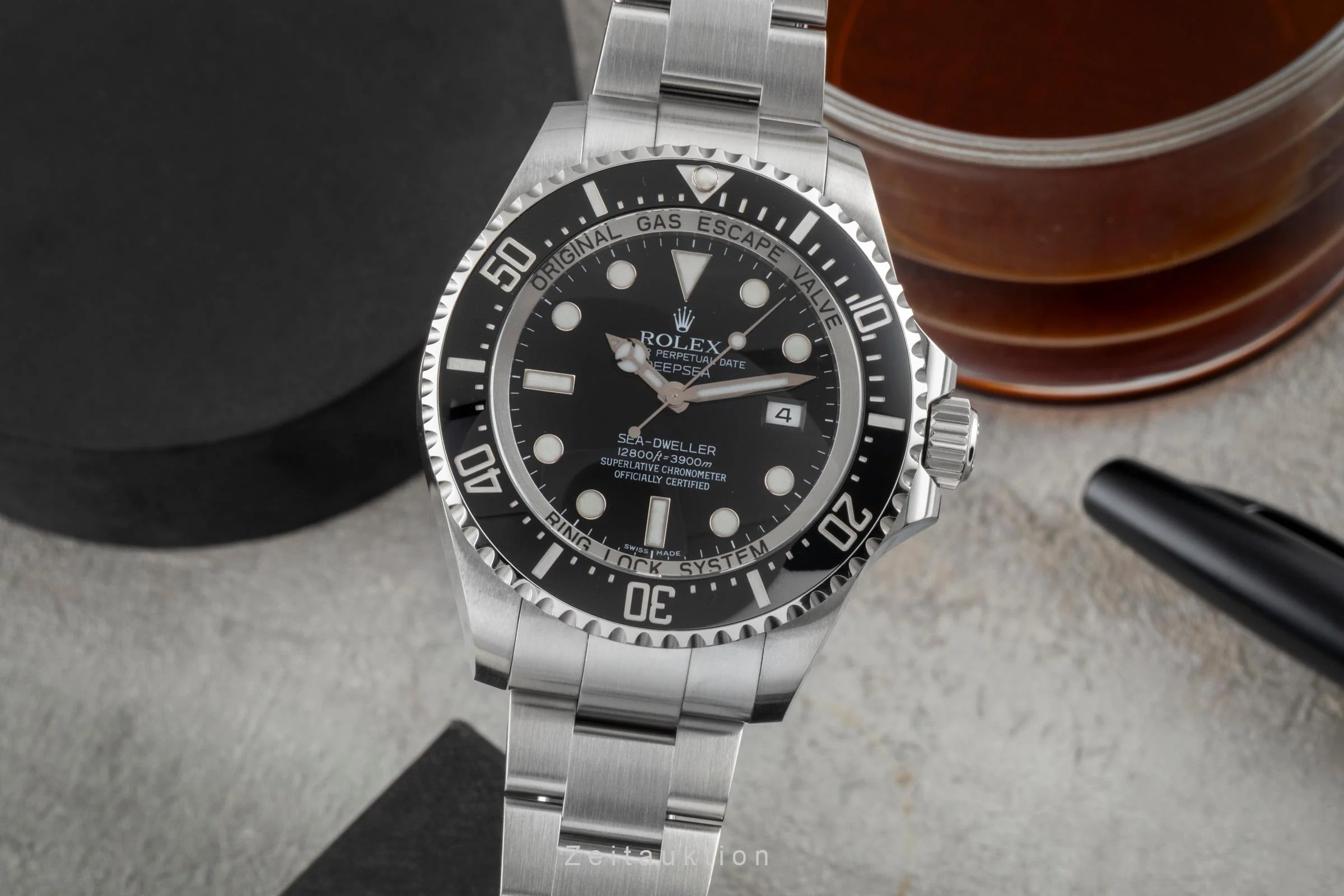 Rolex Sea-Dweller steel automatic men's watch 116660  [2600330] - Image 2