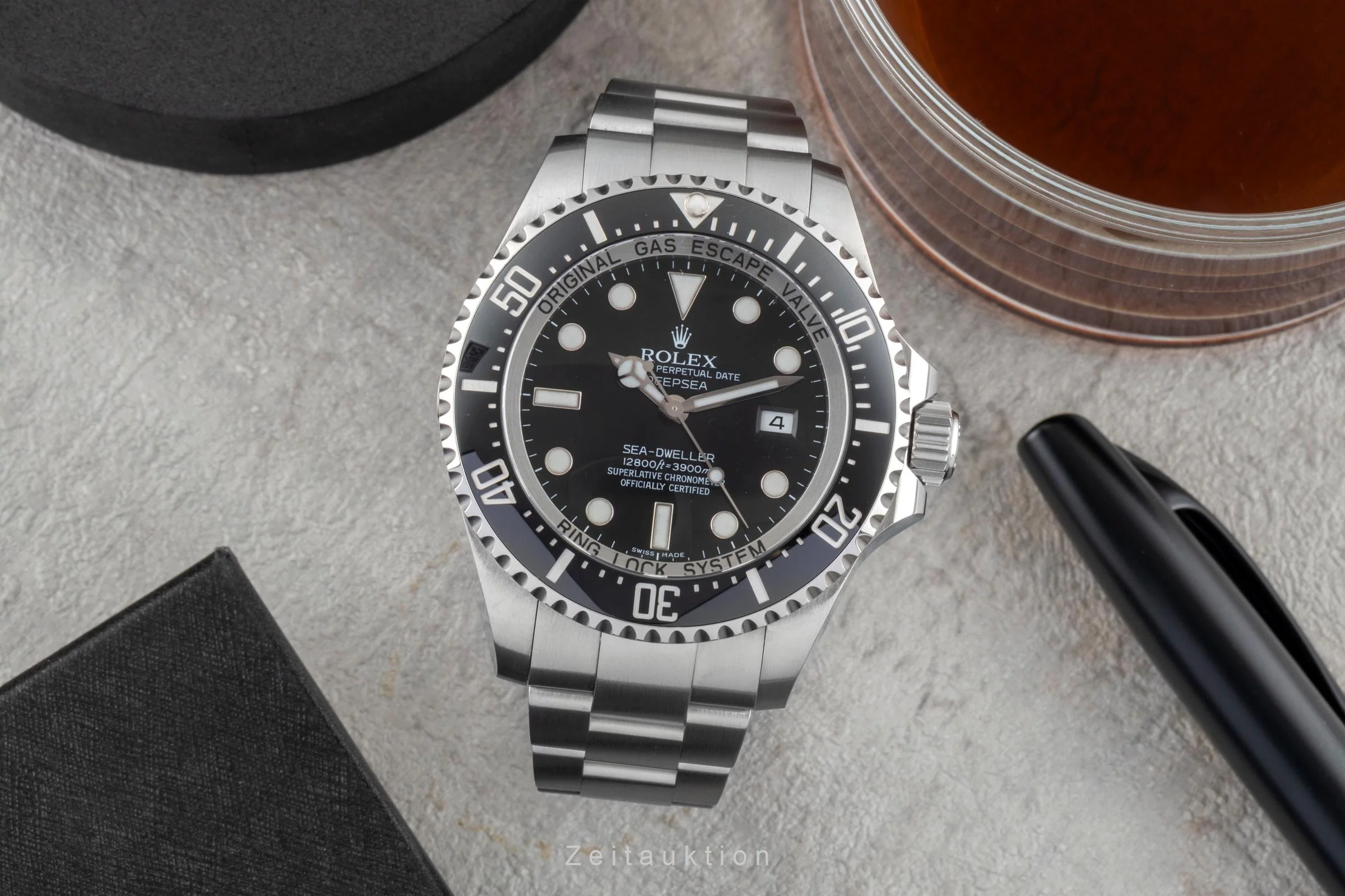 Rolex Sea-Dweller steel automatic men's watch 116660  [2600330] - Image 4