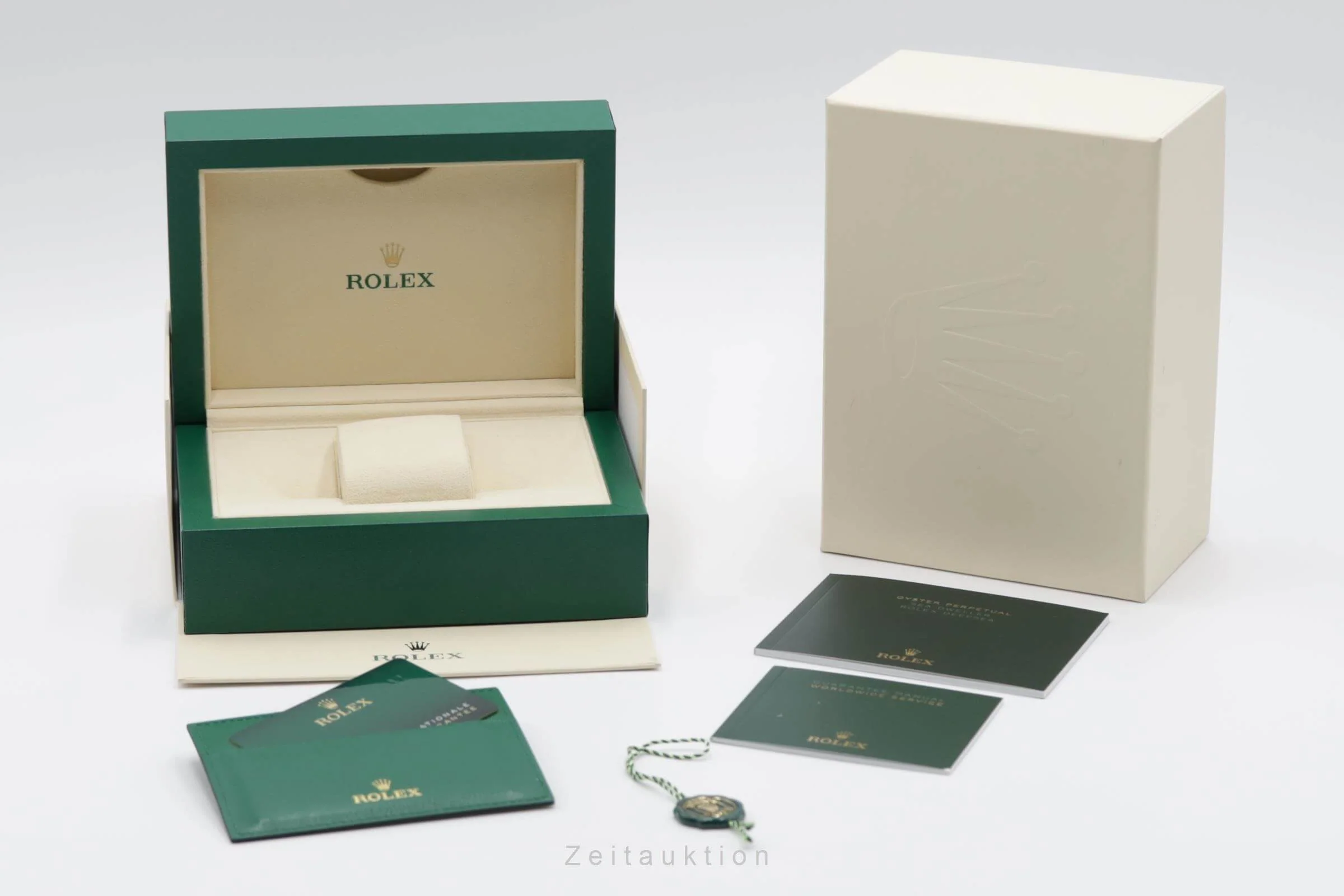 Rolex Sea-Dweller steel automatic men's watch 126600  [2501515] - Image 9
