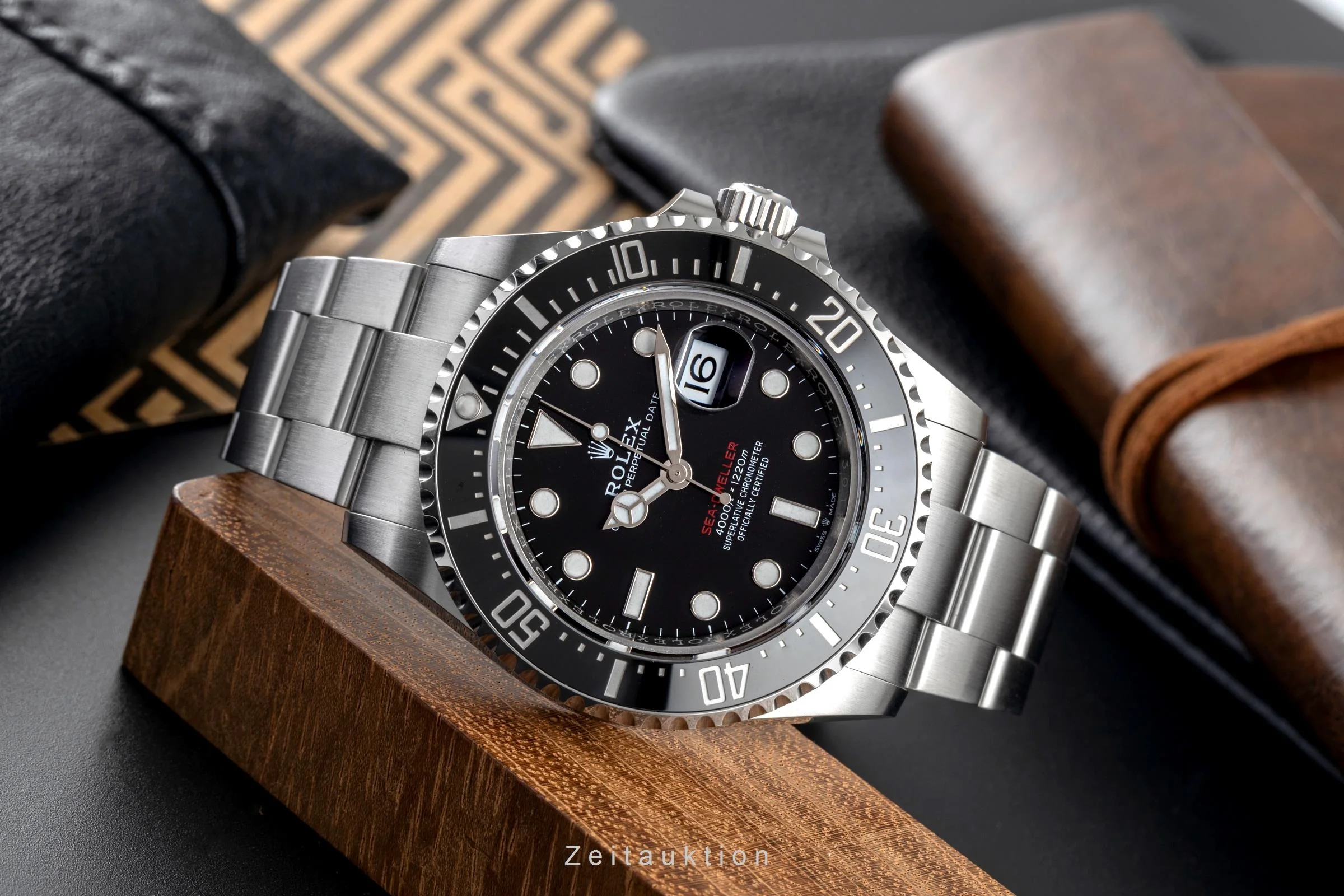 Rolex Sea-Dweller steel automatic men's watch 126600  [2504952] - Image 3