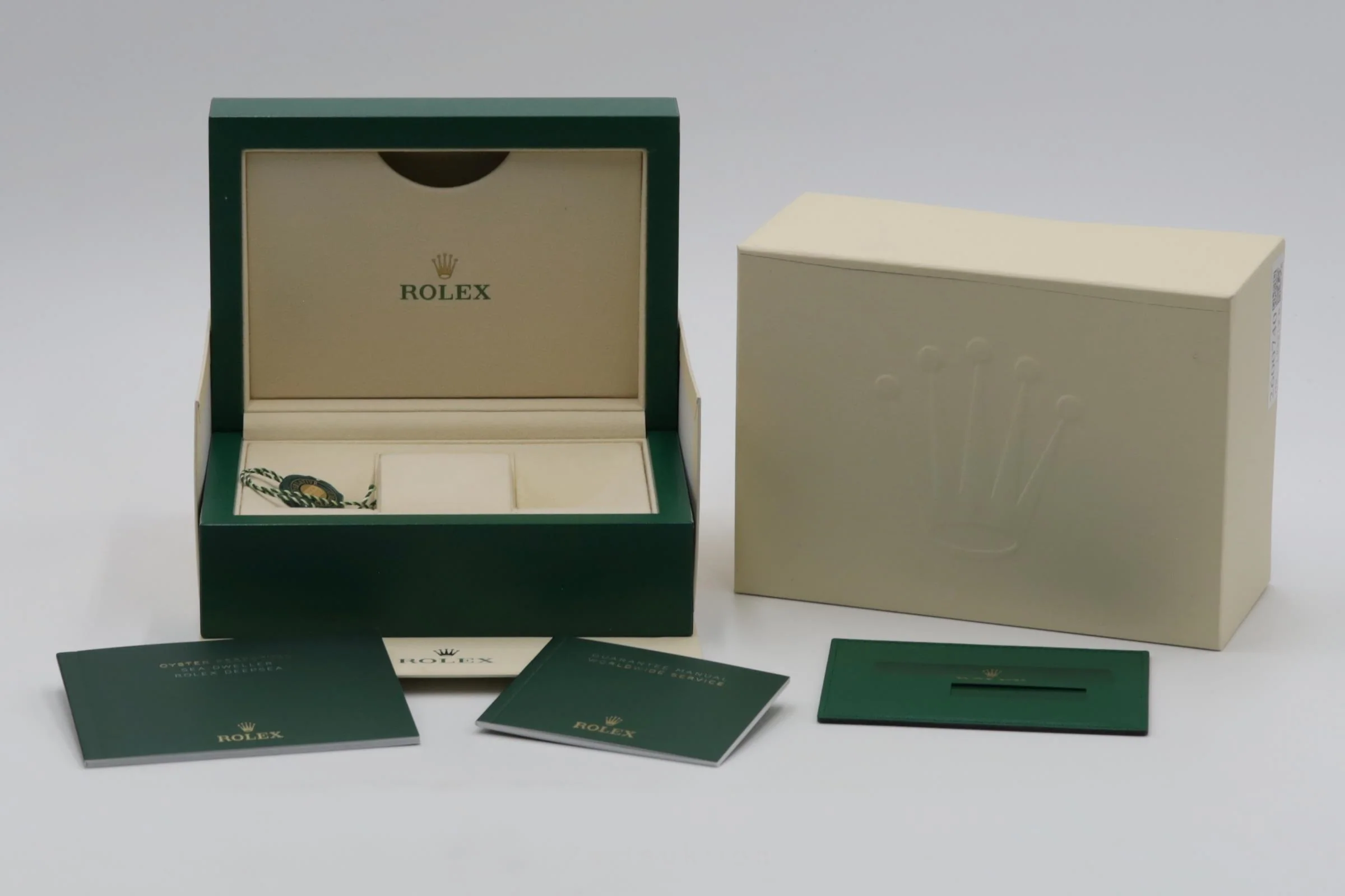 Rolex Sea-Dweller steel automatic men's watch 126600  [2600740] - Image 9