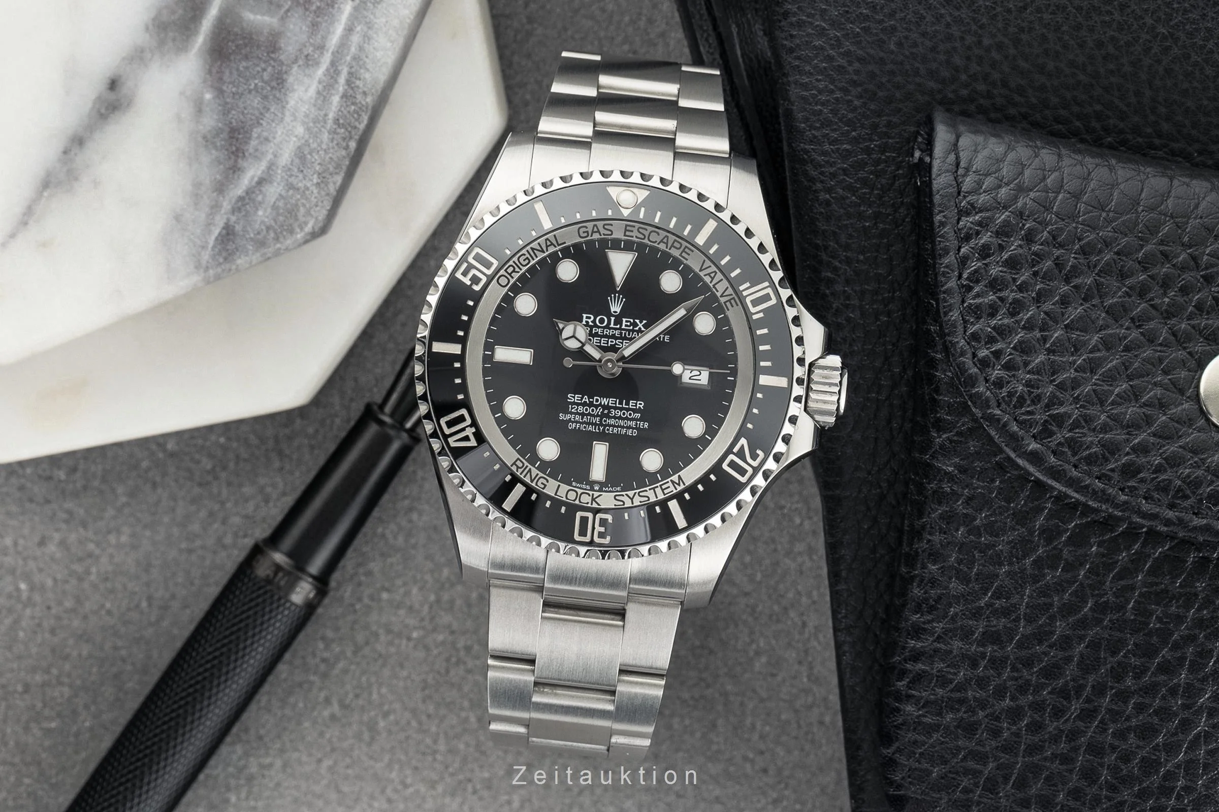 Rolex Sea-Dweller steel automatic men's watch 126660  [2305208] - Image 3