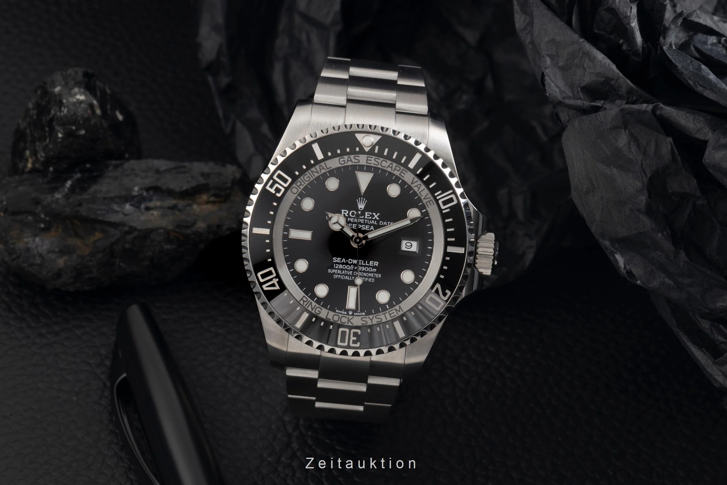 Rolex Sea-Dweller steel automatic men's watch 126660  [2504095] - Image 4