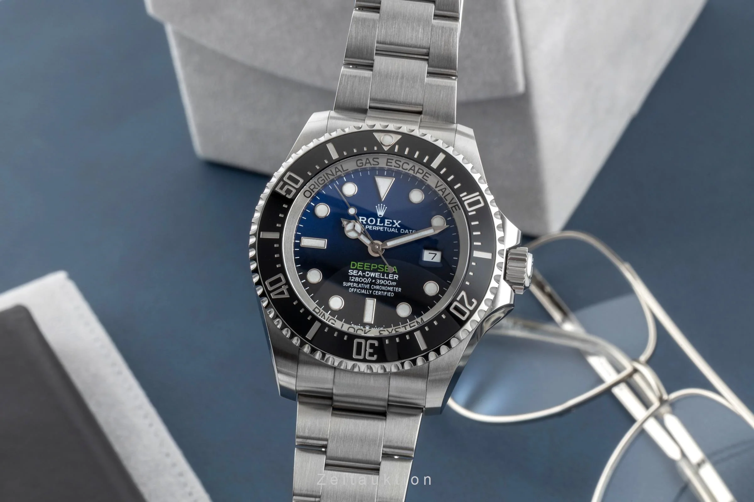 Rolex Sea-Dweller steel automatic men's watch 126660  [2600022] - Image 2