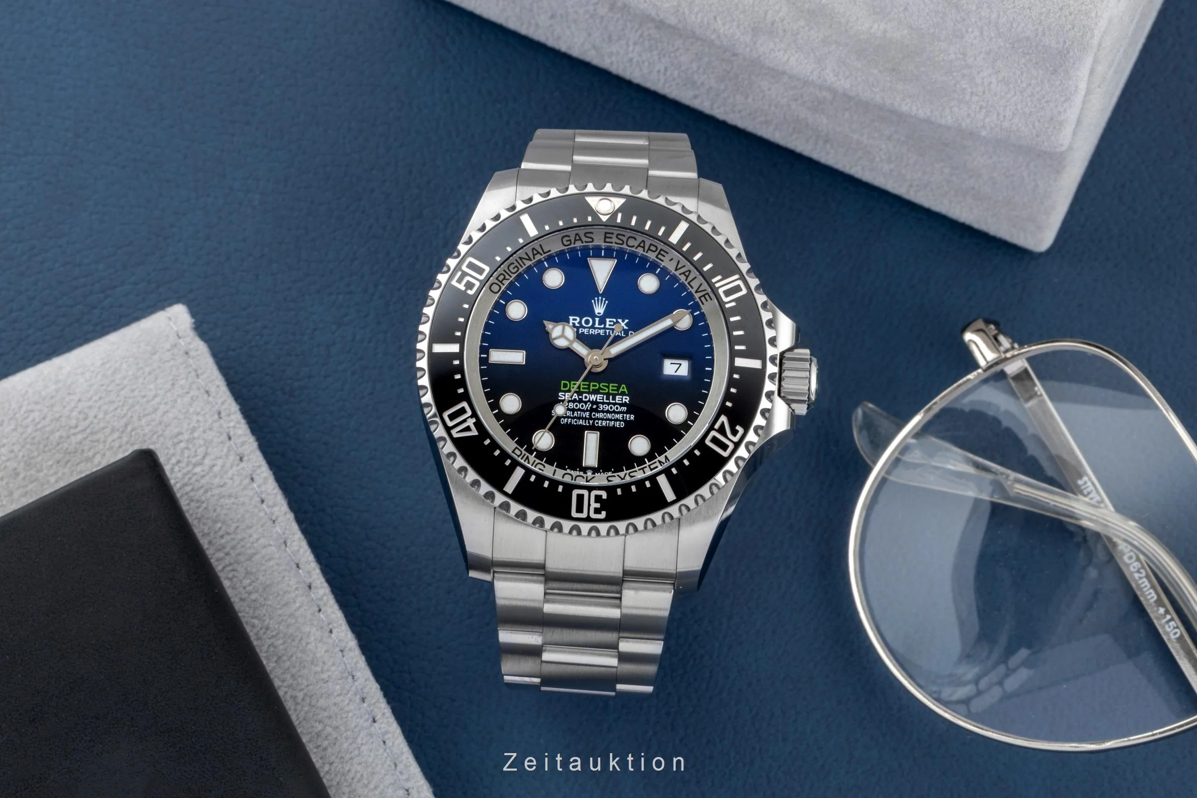 Rolex Sea-Dweller steel automatic men's watch 126660  [2600022] - Image 4