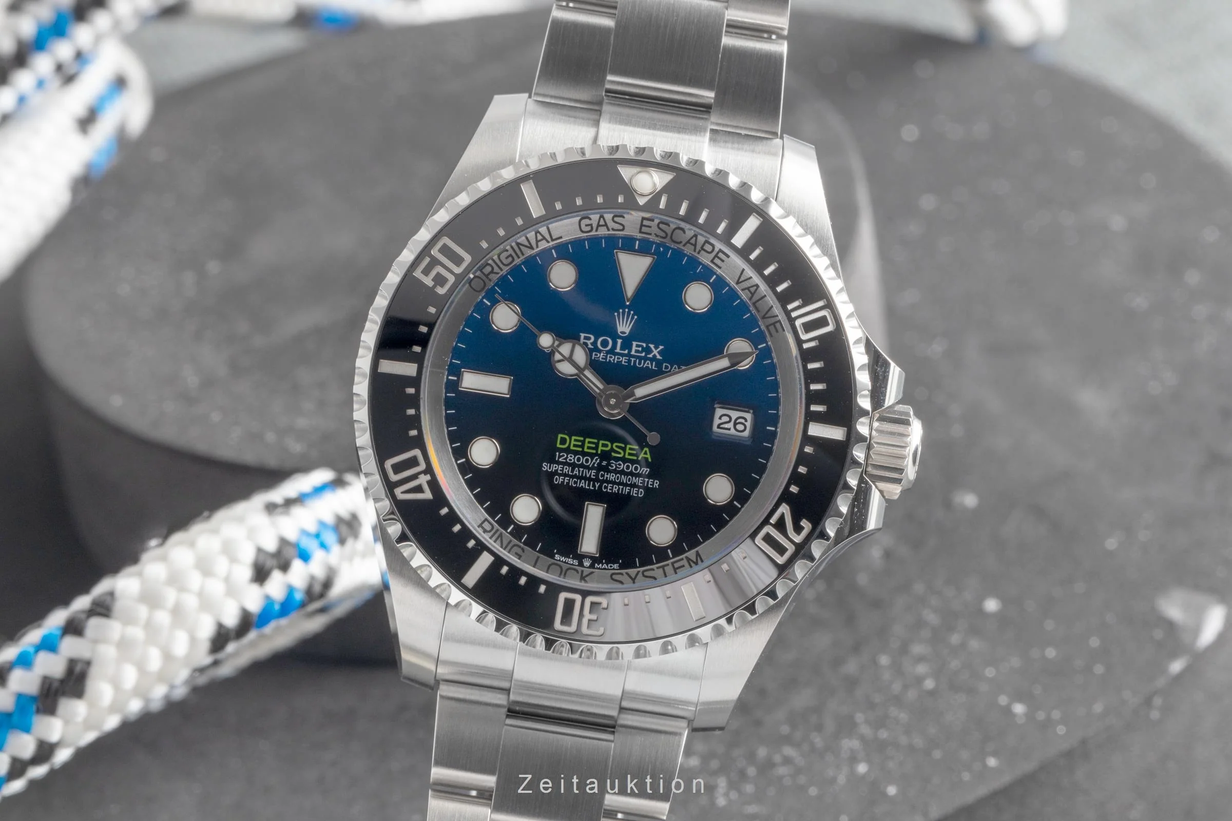 Rolex Sea-Dweller steel automatic men's watch 136660 LP: 0EUR  [2504850] - Image 2