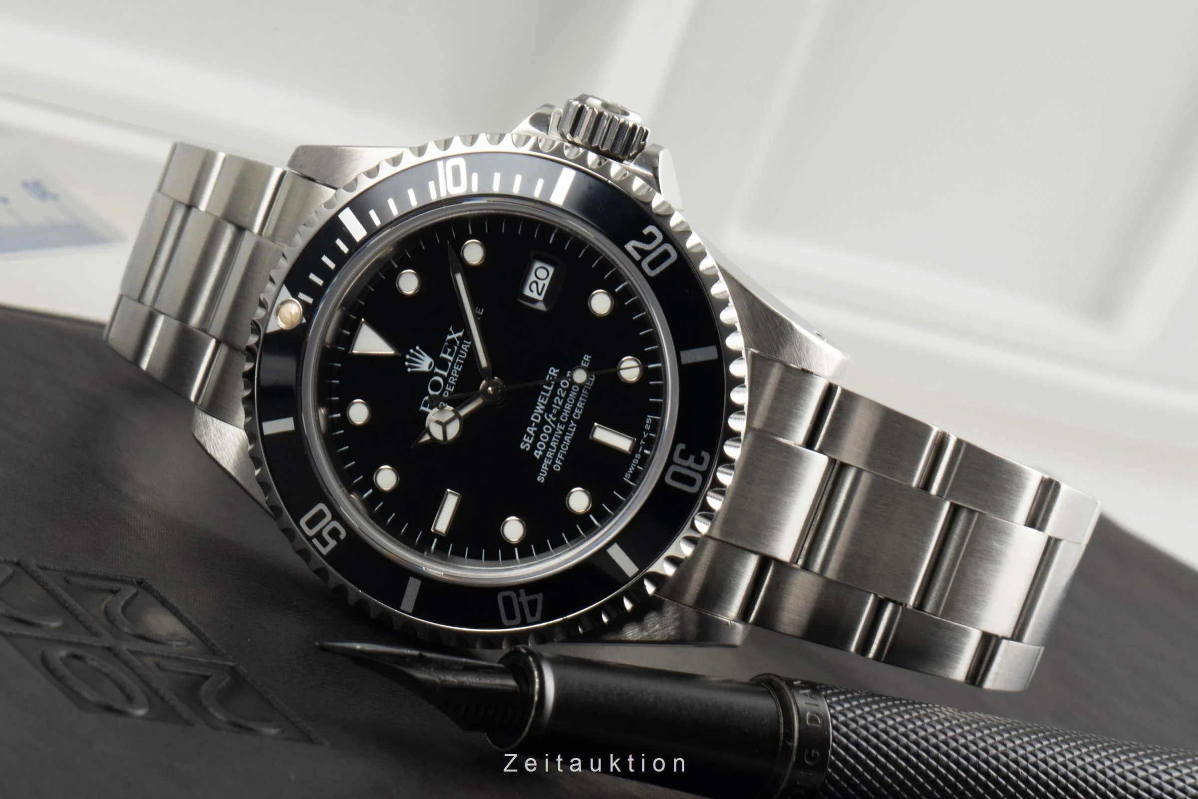 Rolex Sea-Dweller steel automatic men's watch 16600  [2303559] - Image 2