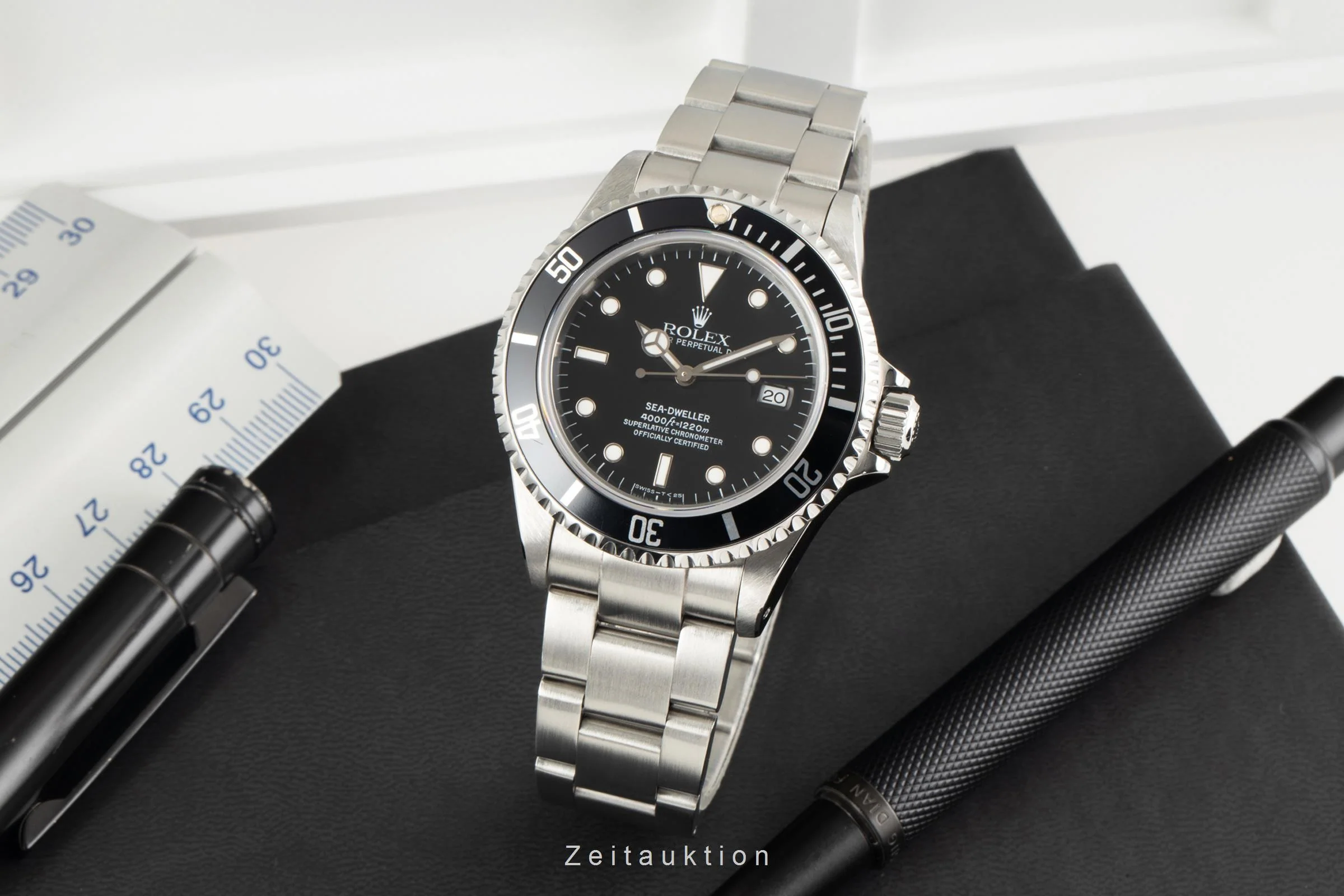 Rolex Sea-Dweller steel automatic men's watch 16600  [2303559] - Image 3