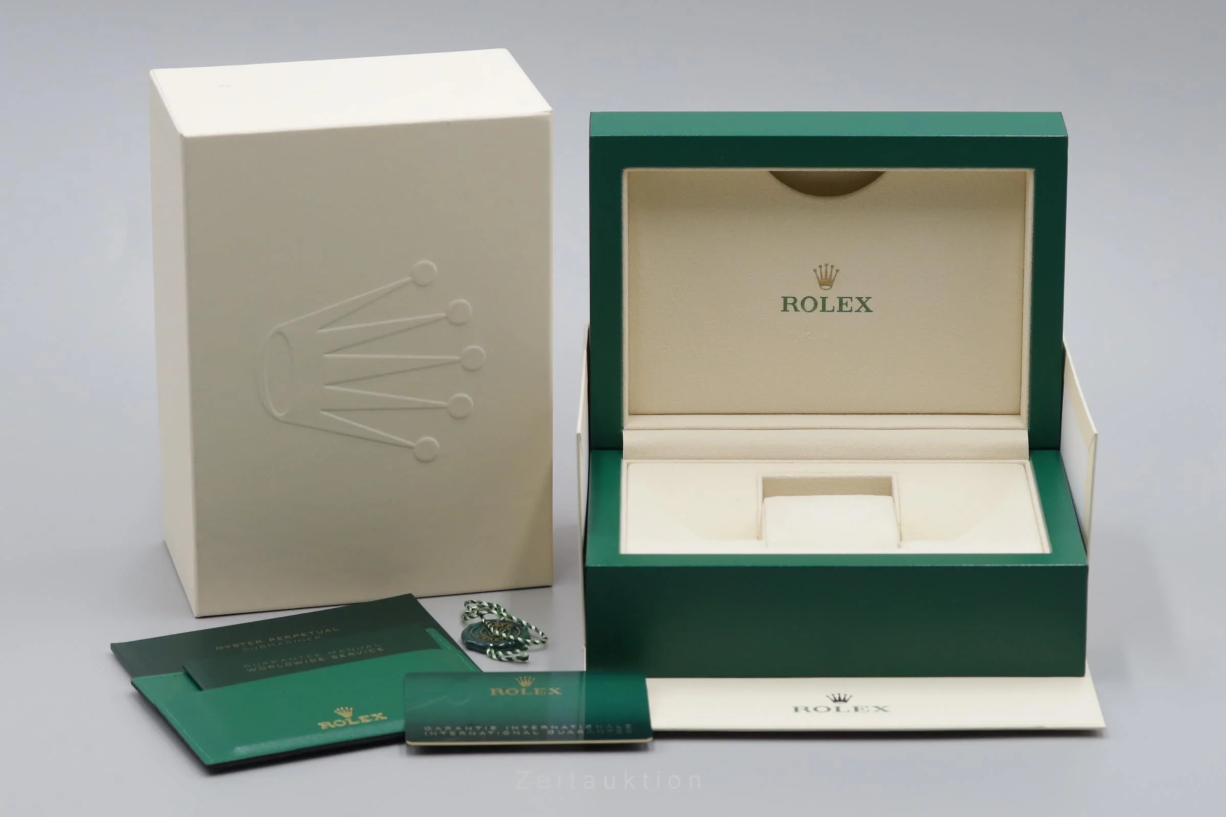 Rolex Submariner steel automatic men's watch 124060  [2204286] - Image 8