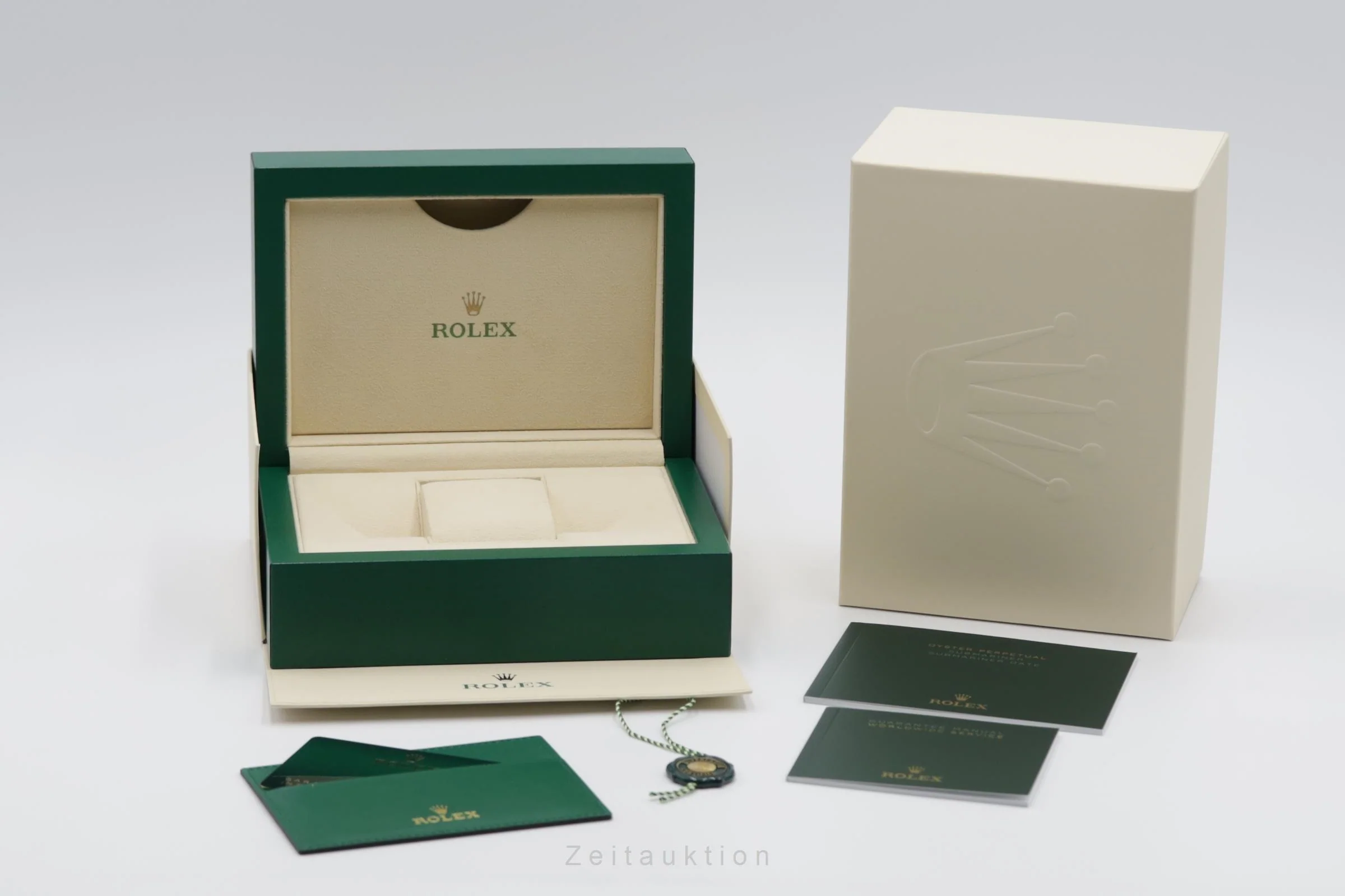 Rolex Submariner steel automatic men's watch 124060  [2503068] - Image 9