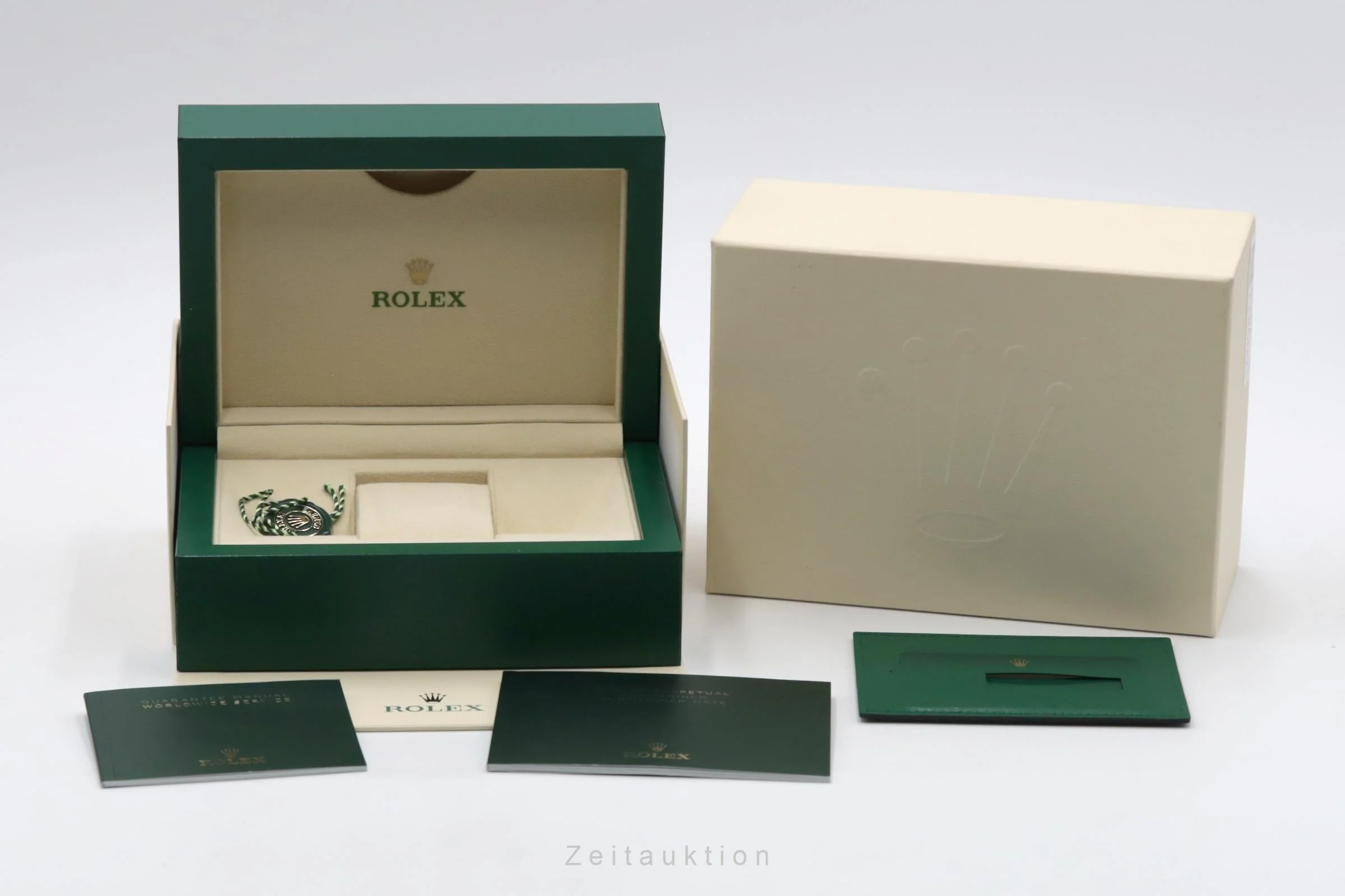 Rolex Submariner steel automatic men's watch 124060  [2600831] - Image 9