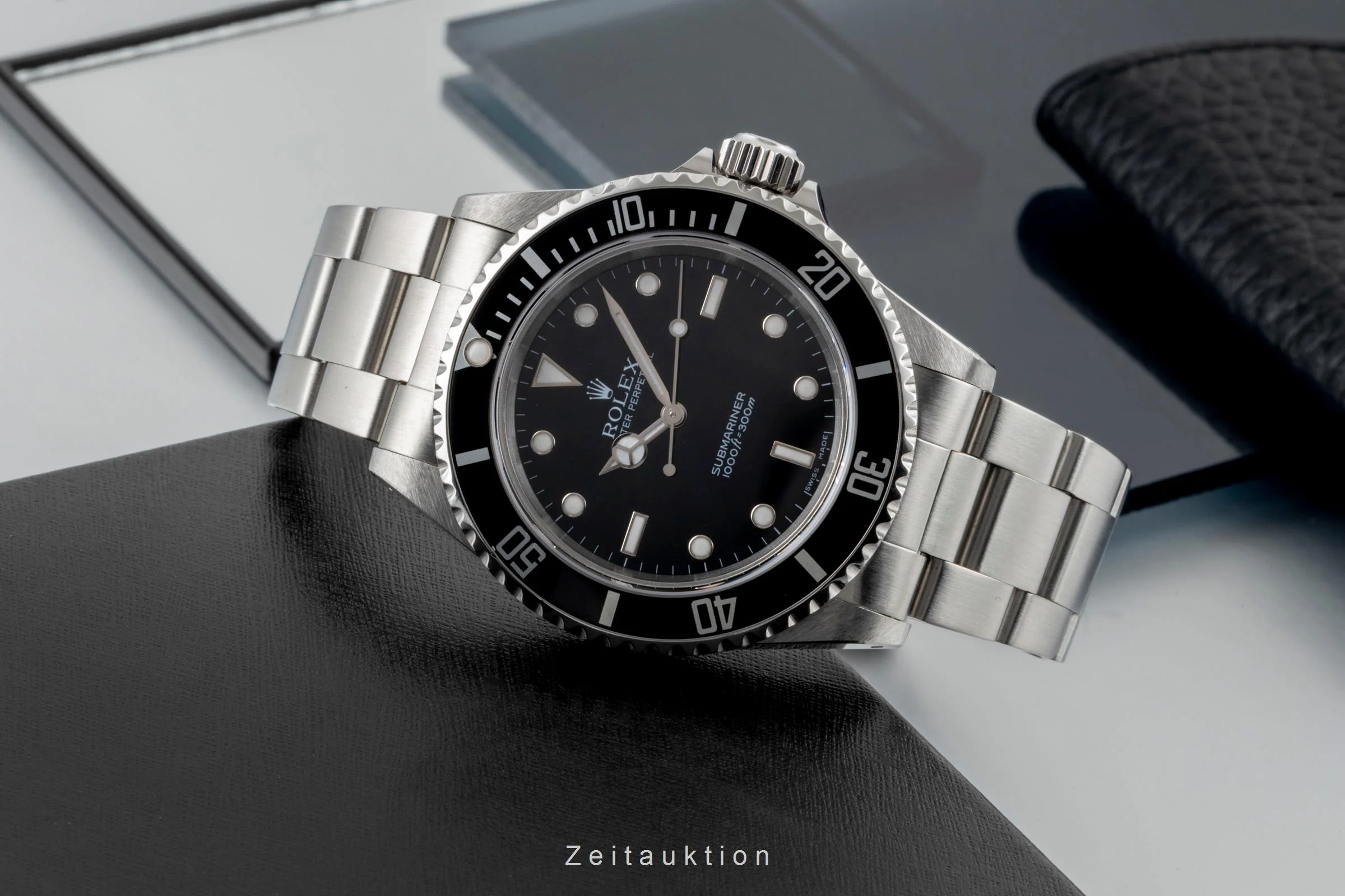 Rolex Submariner steel automatic men's watch 14060  [2601049] - Image 3
