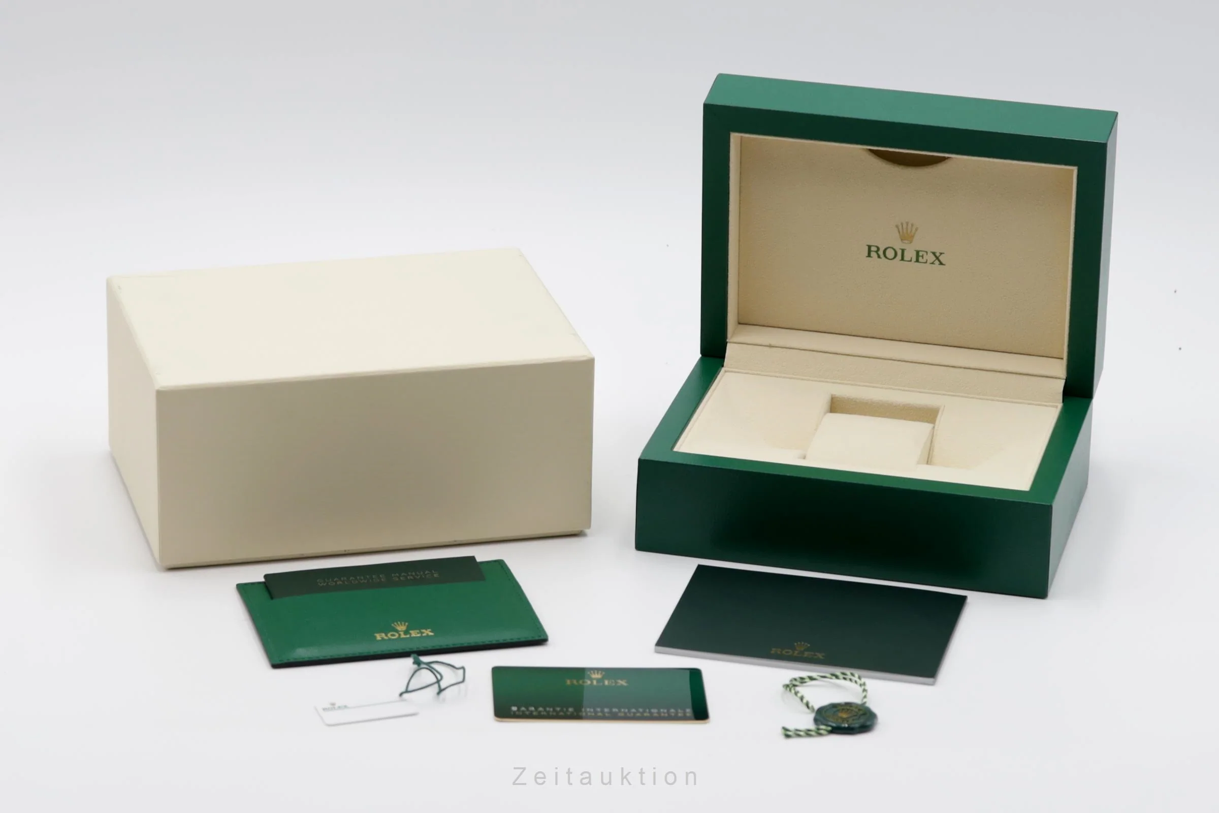 Rolex Submariner steel automatic men's watch M124060-0001  [2502810] - Image 9