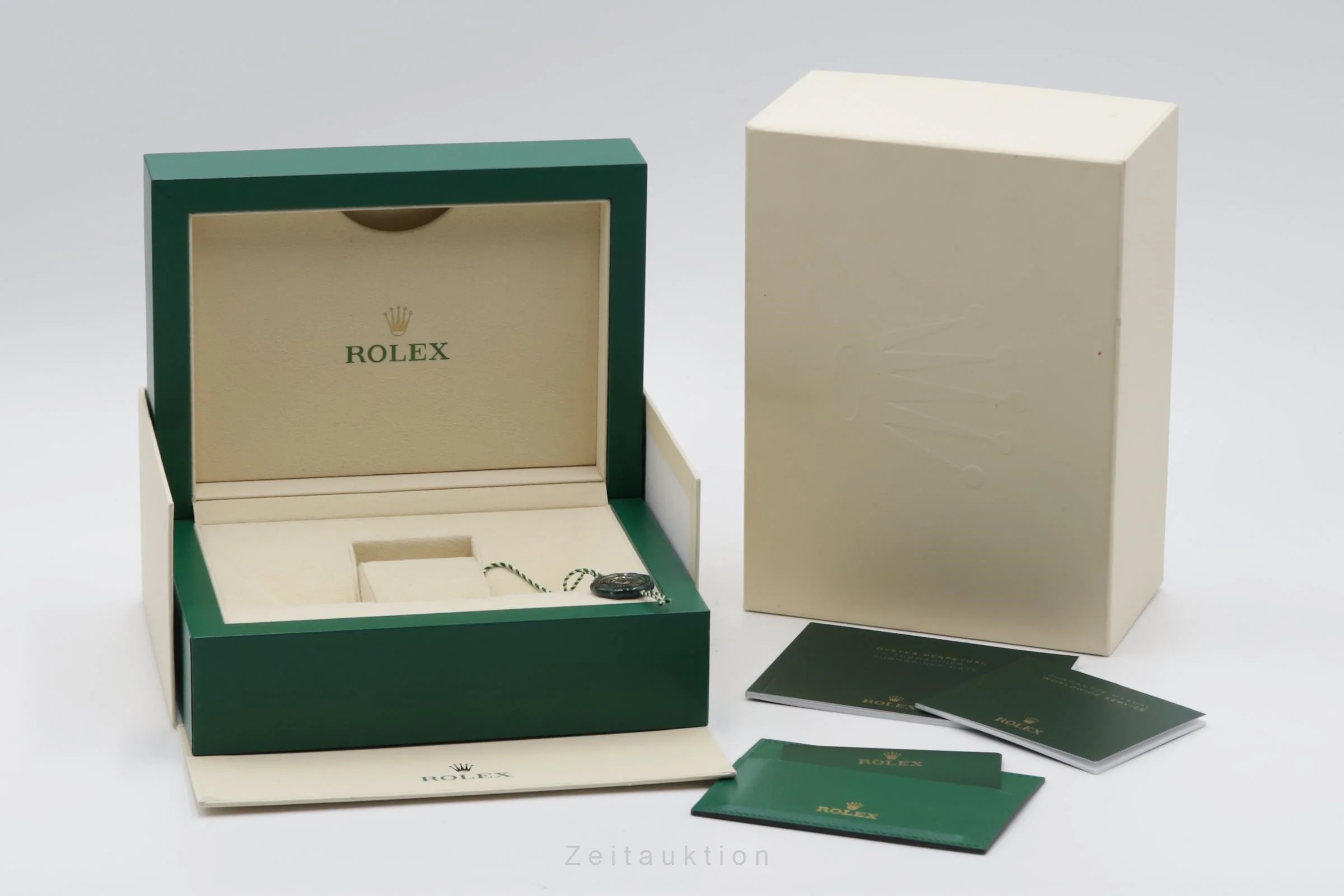 Rolex Submariner steel / gold automatic men's watch 126613LB  [2305566] - Image 8