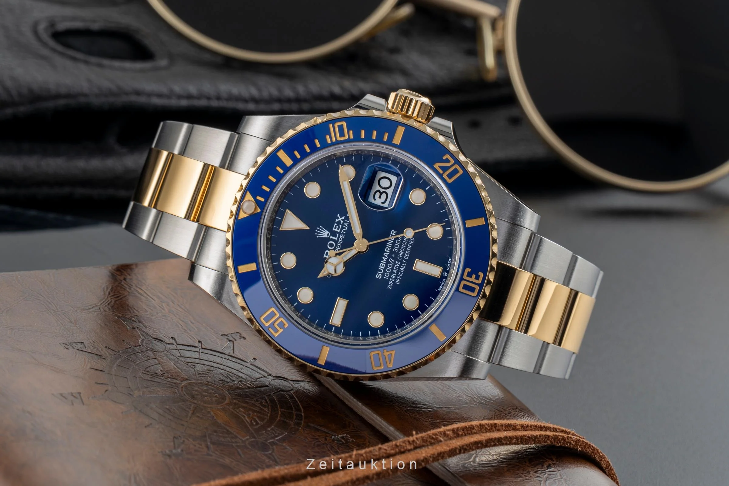 Rolex Submariner steel / gold automatic men's watch 126613LB  [2502126] - Image 3
