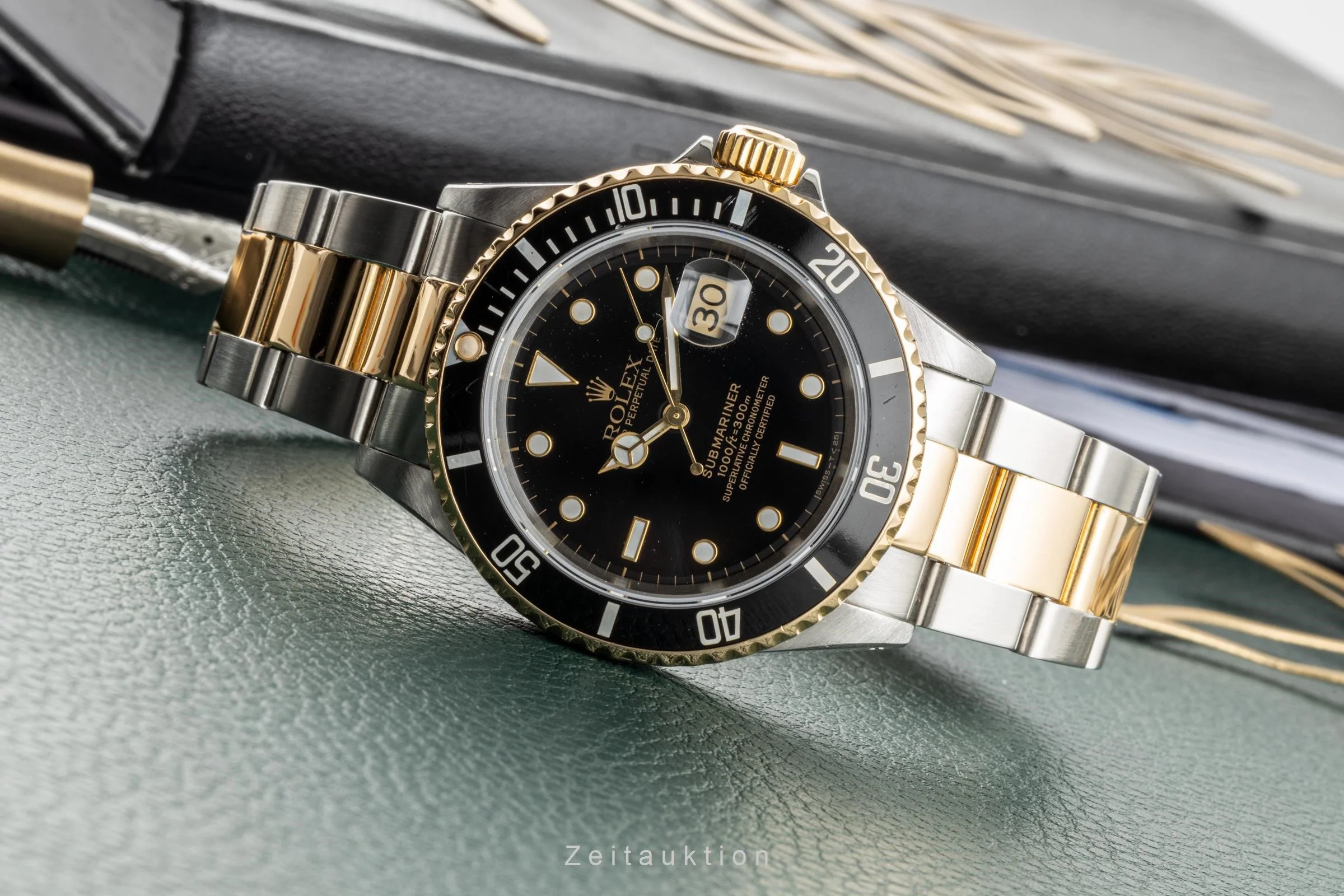 Rolex Submariner steel / gold automatic men's watch 16613 LP: 15350EUR  [2302220] - Image 2