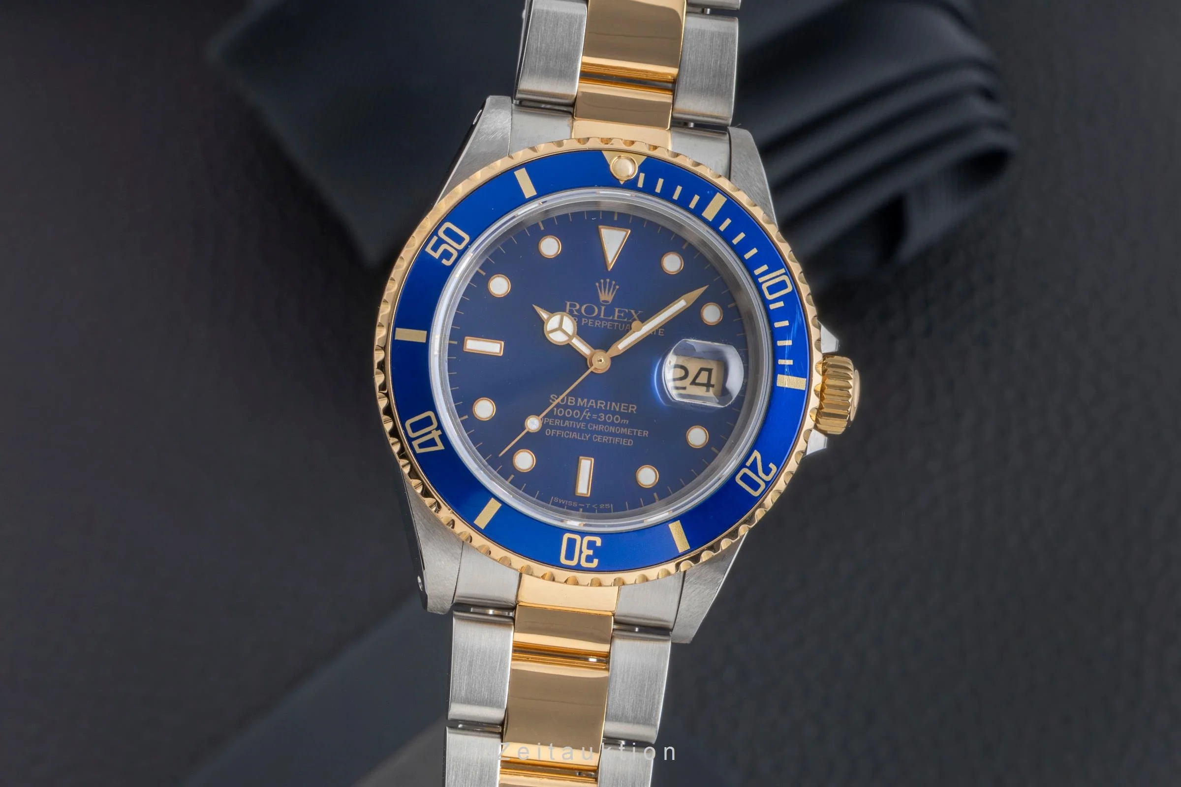 Rolex Submariner steel / gold automatic men's watch 16613  [2502325] - Image 2