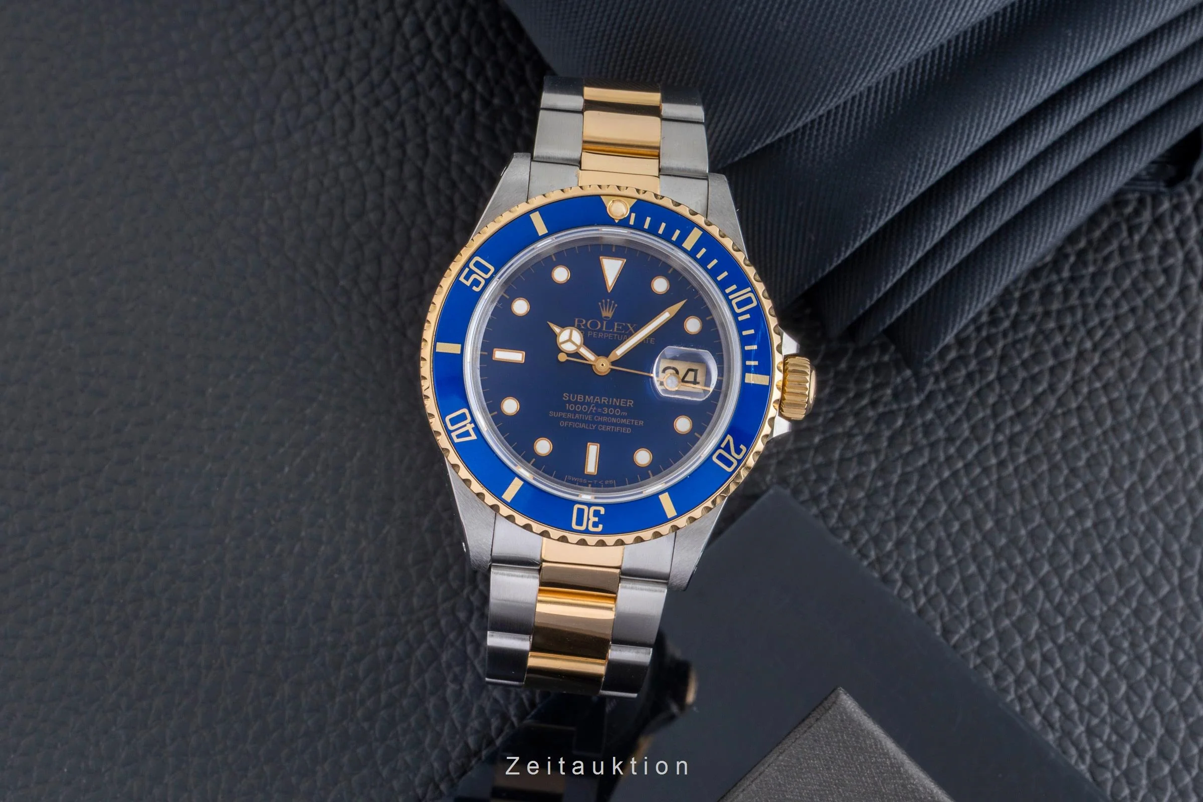 Rolex Submariner steel / gold automatic men's watch 16613  [2502325] - Image 4