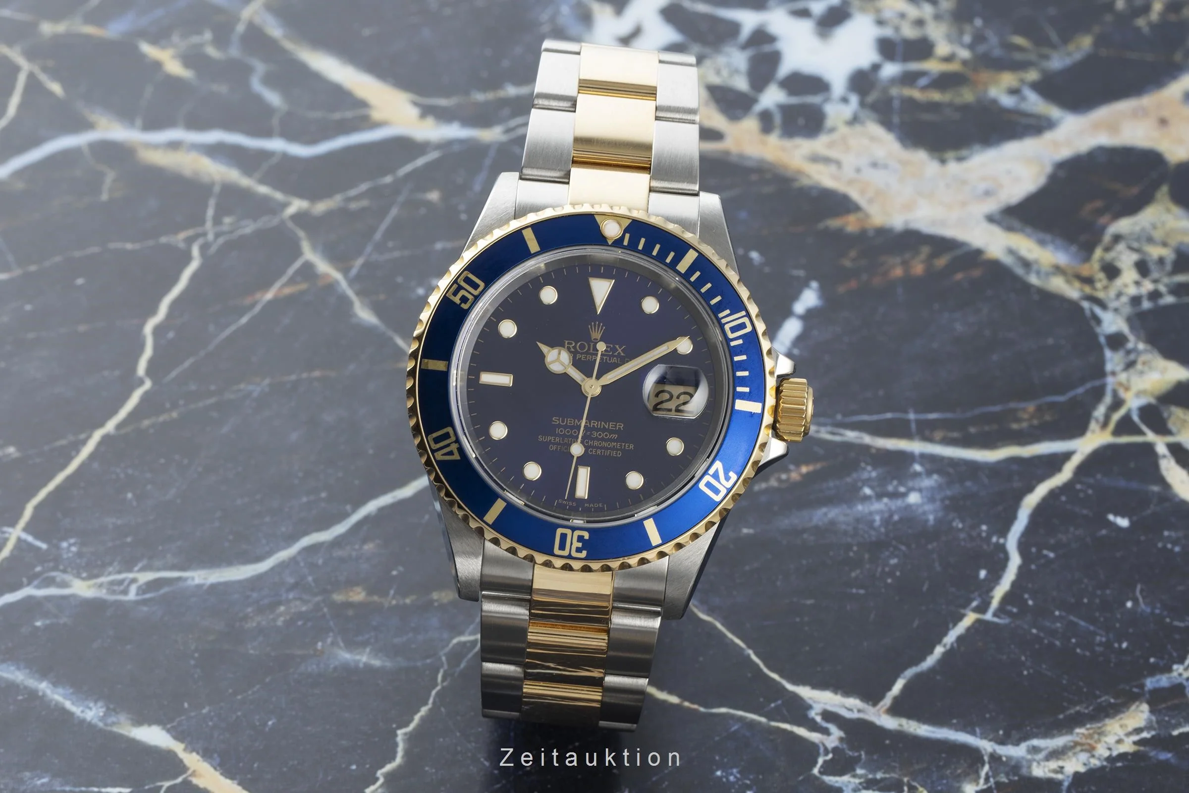 Rolex Submariner steel / gold automatic men's watch 16613T  [2200568] - Image 2